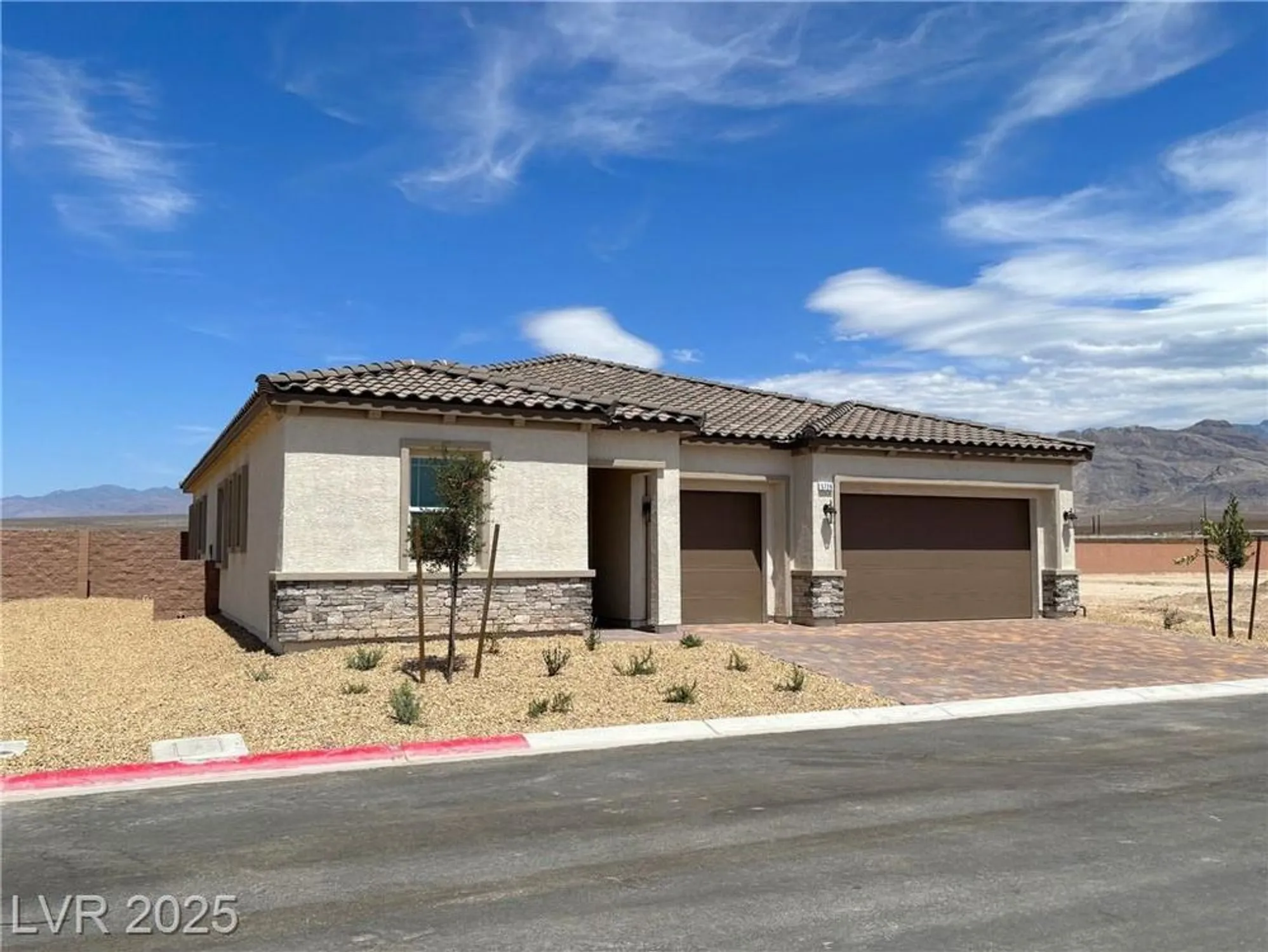 Property Slideshow image 2 of 29 | 5728 e badlands ln, Pahrump, NV, 89061
