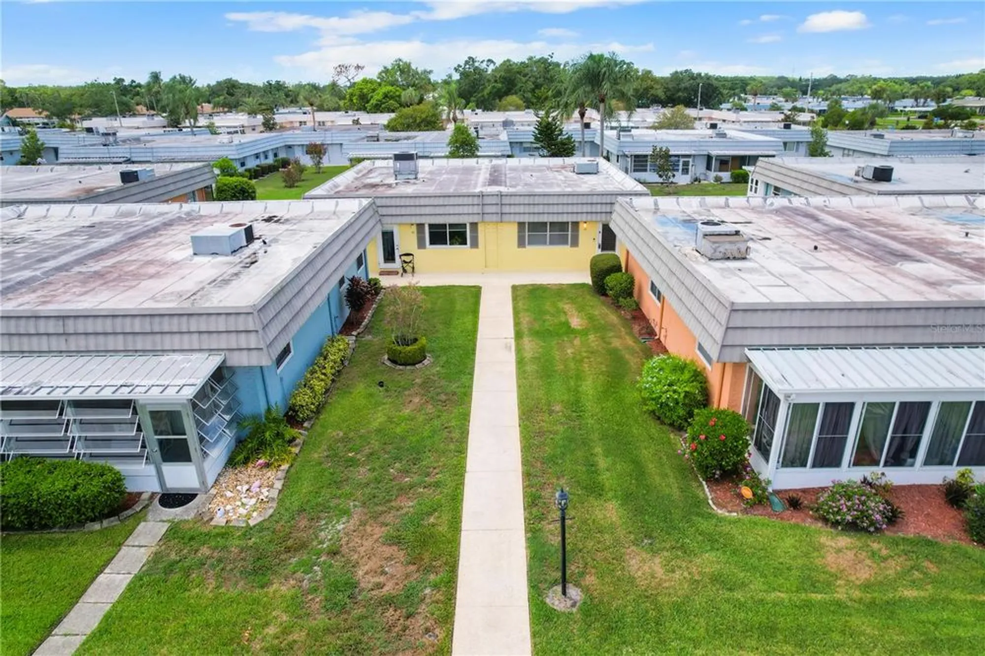 Property Slideshow image 24 of 53 | 201 bedford st 79, Sun City Center, FL, 33573