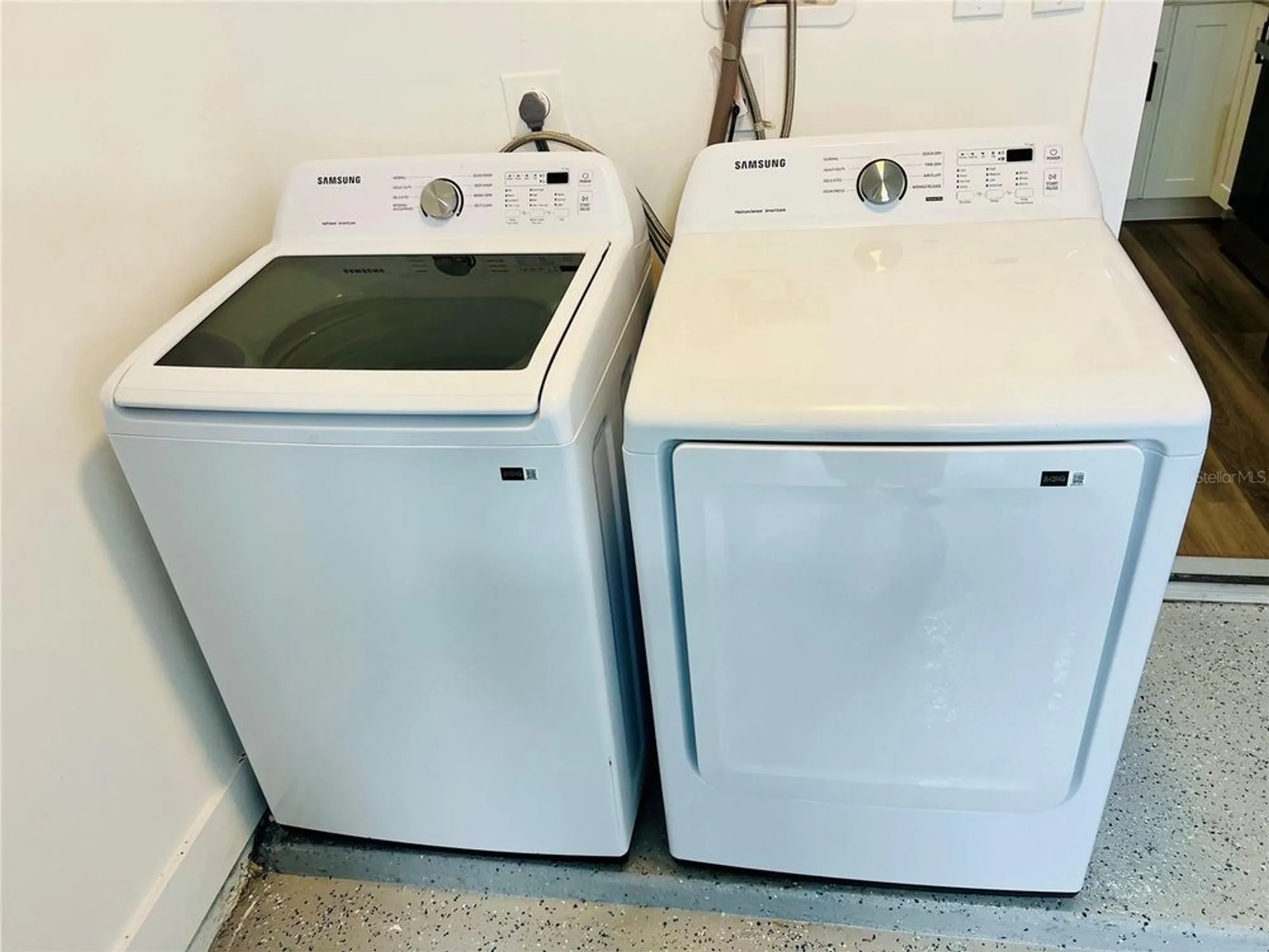 Property Slideshow image 26 of 28 | 801 leeward way, Palm Harbor, FL, 34685