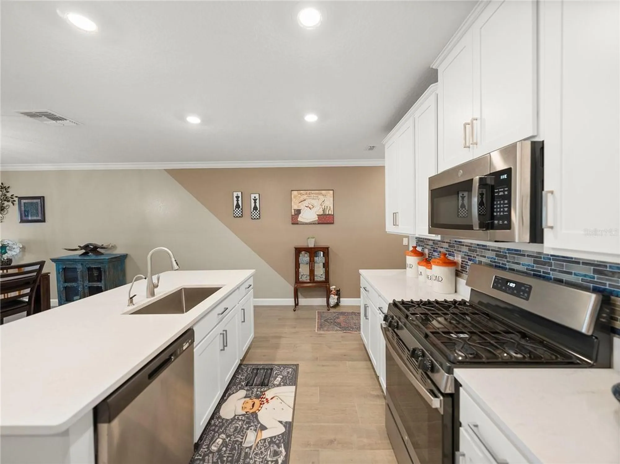 Property Slideshow image 8 of 46 | 17308 holly well ave, Wimauma, FL, 33598