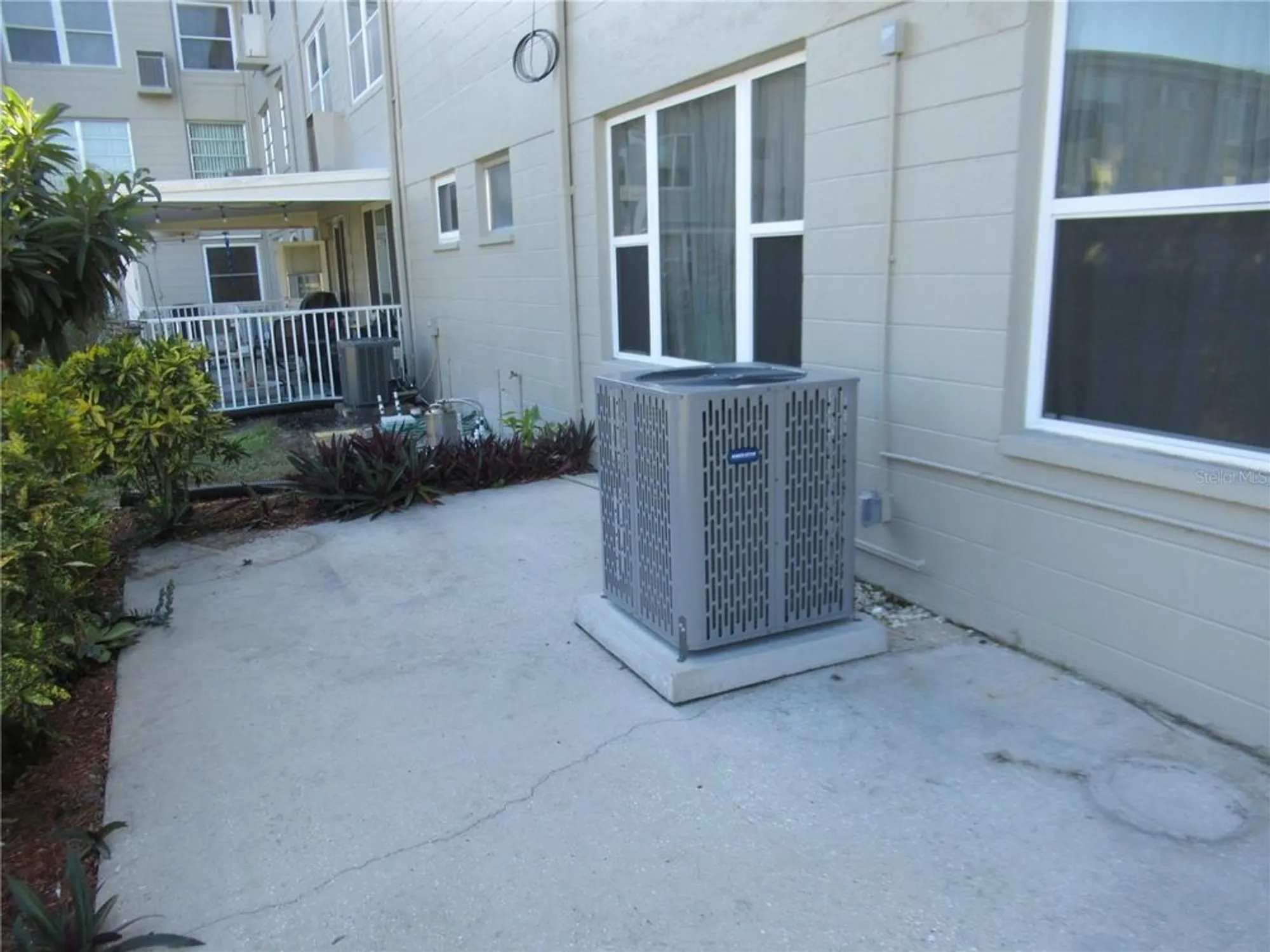 Property Slideshow image 12 of 23 | 2073 denmark st 5, Clearwater, FL, 33763