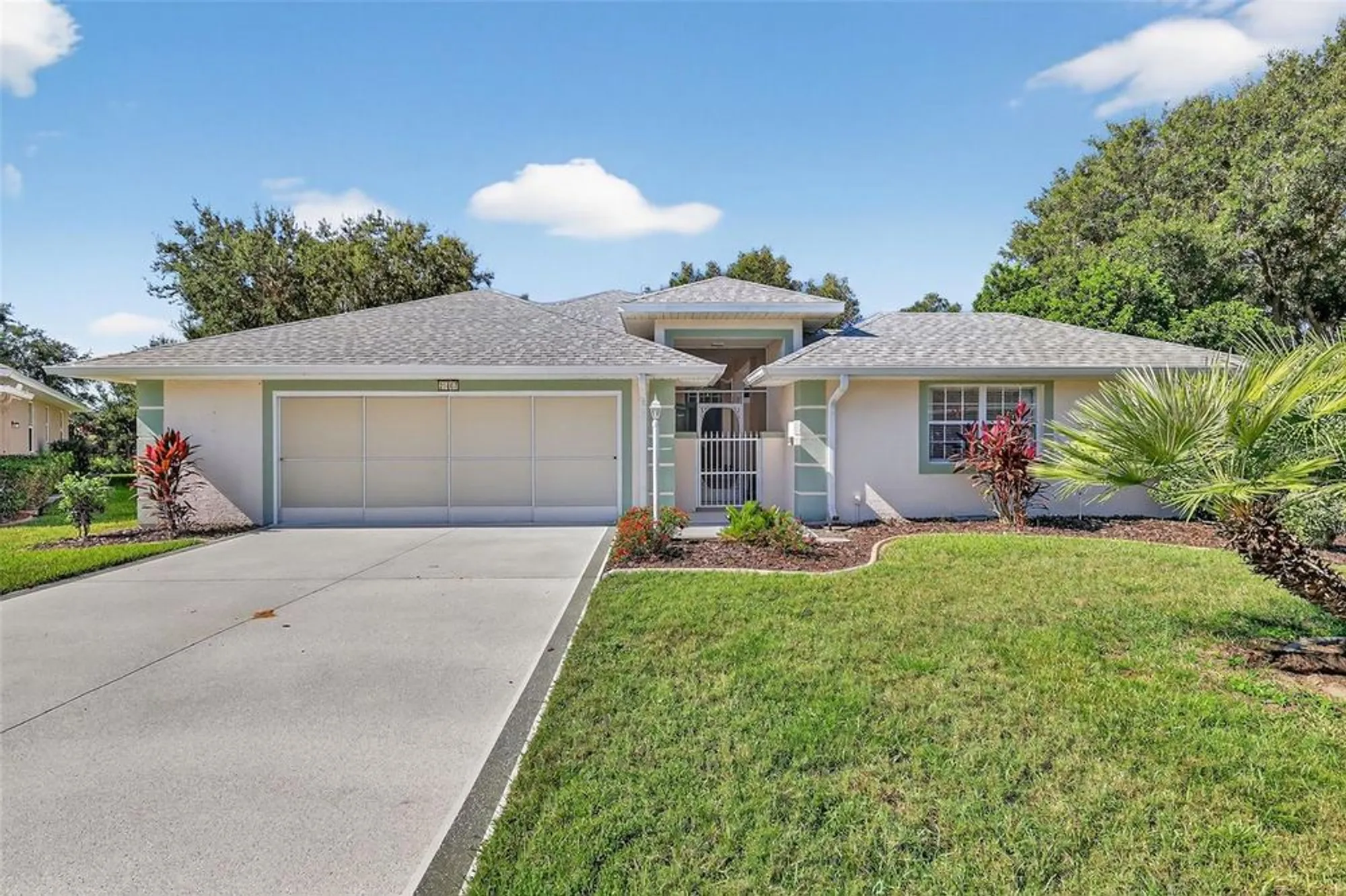 Property Slideshow image 38 of 66 | 21607 regency park ln, Leesburg, FL, 34748