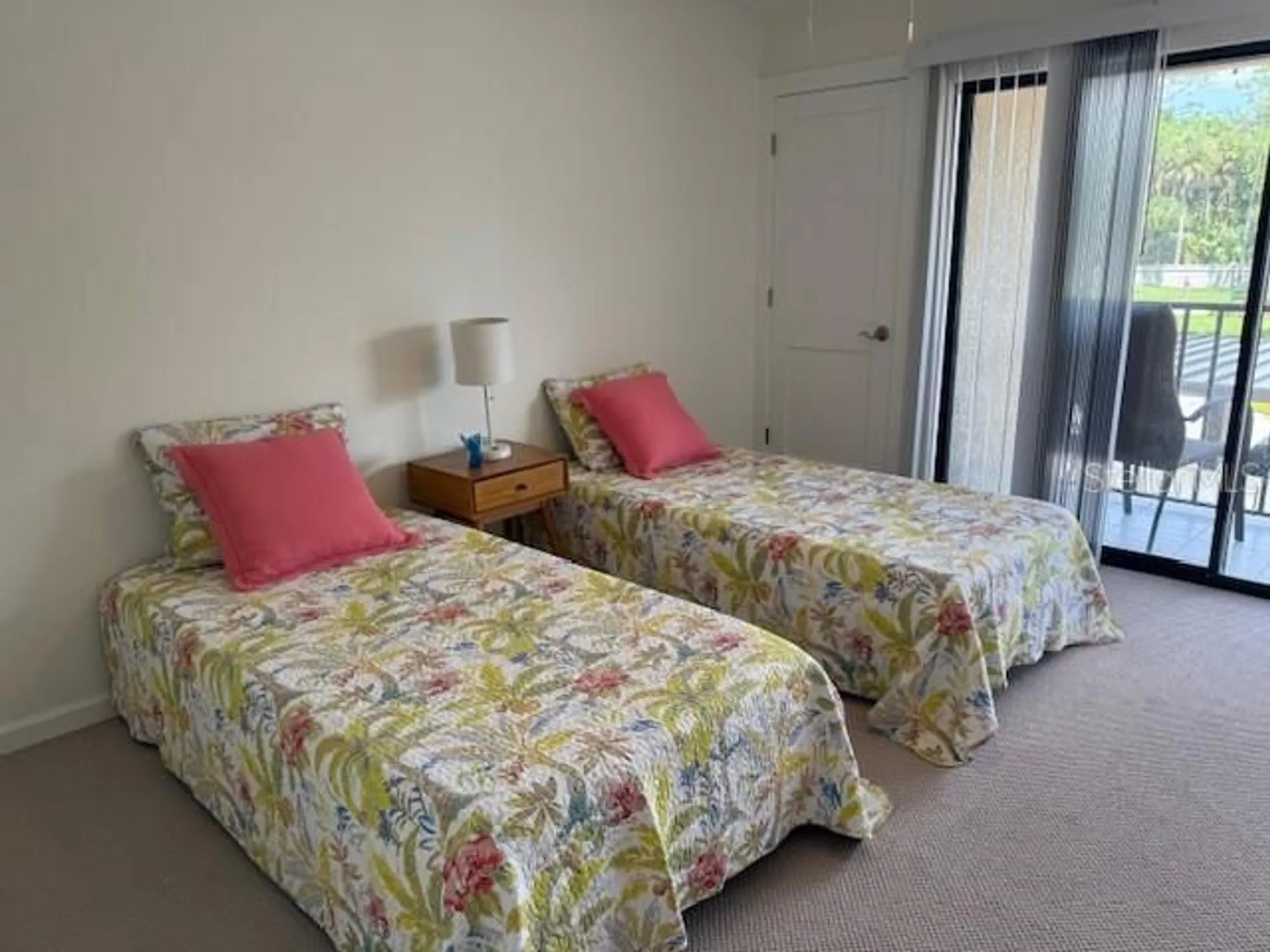 Property Slideshow image 13 of 22 | 6120 country club way 207, Sarasota, FL, 34243