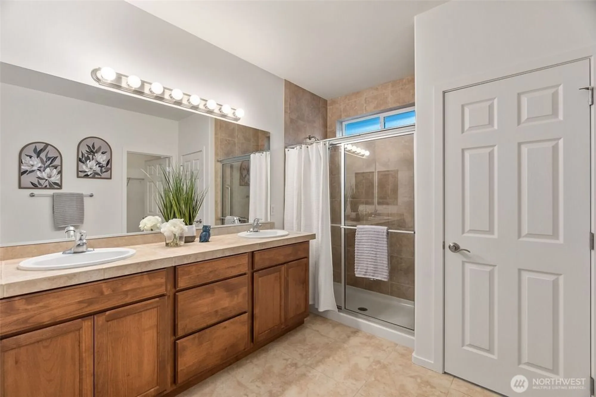 Property Slideshow image 13 of 24 | 8231 orcas loop, Lacey, WA, 98516