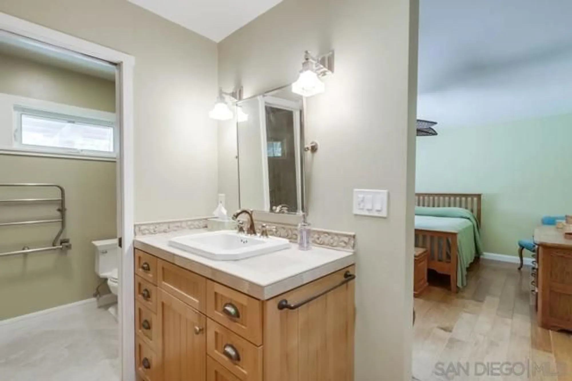 Property Slideshow image 31 of 44 | 1454 la plaza dr, San Marcos, CA, 92078