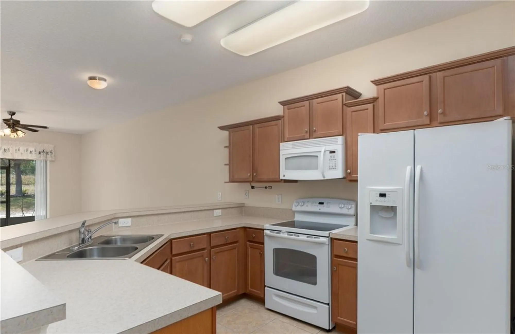 Property Slideshow image 7 of 33 | 3201 sonesta ct b, Clermont, FL, 34711