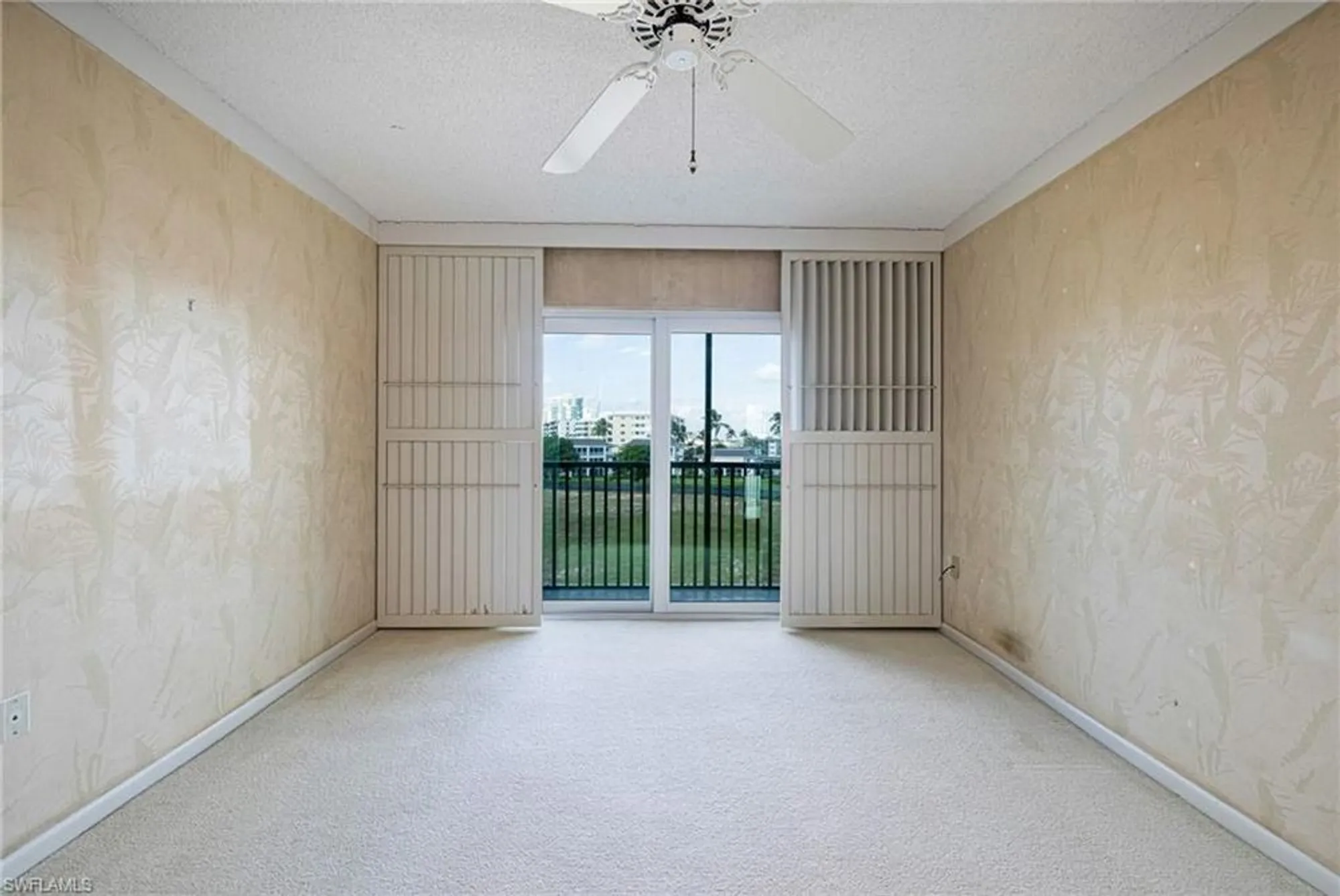 Property Slideshow image 35 of 49 | 3200 gulf shore blvd 401, Naples, FL, 34103