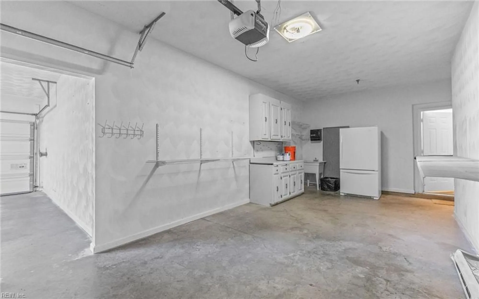 Property Slideshow image 34 of 48 | 2825 loveliness ct, Virginia Beach, VA, 23456