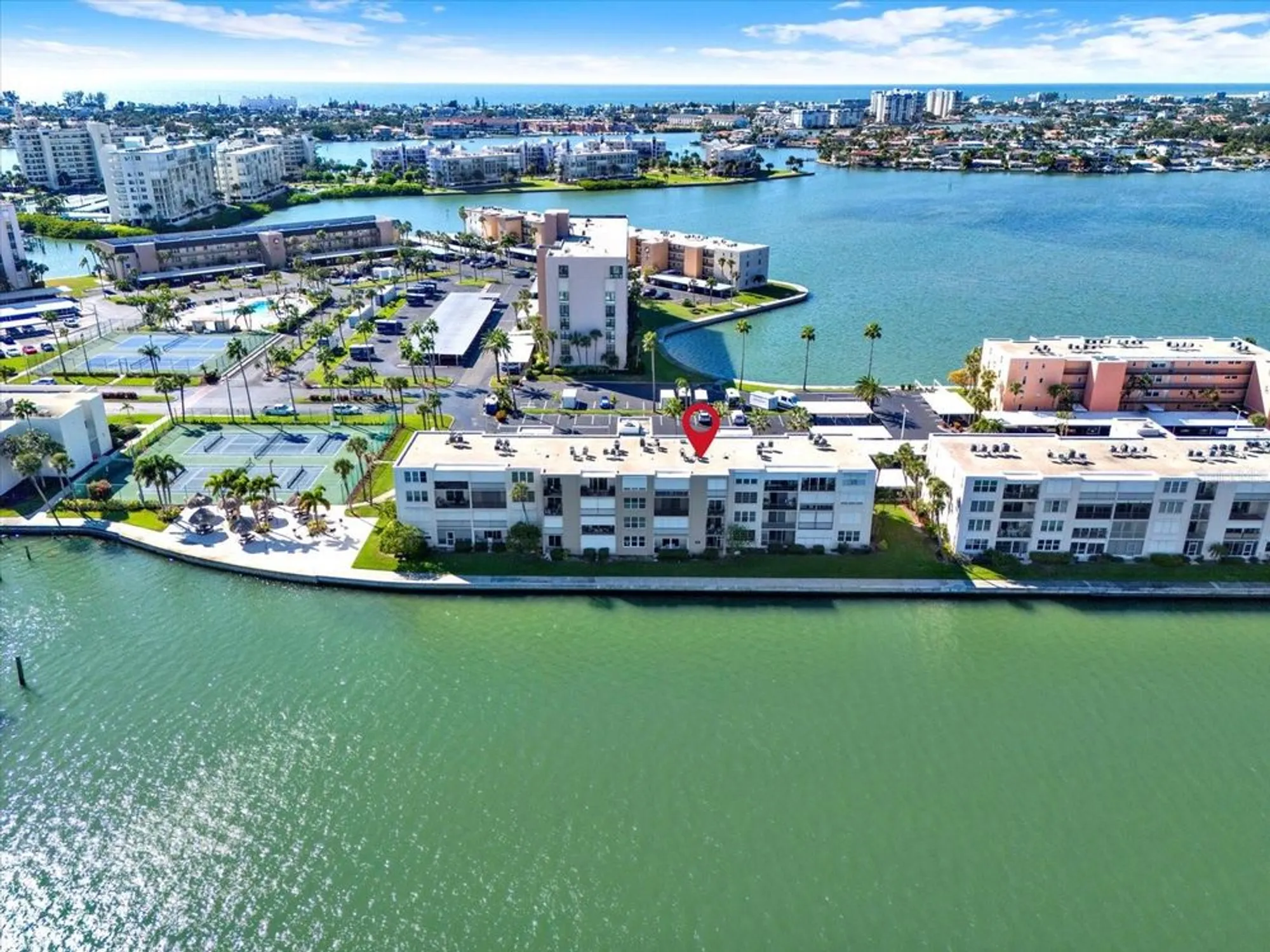 Property Slideshow image 30 of 36 | 7625 sun island dr 107, South Pasadena, FL, 33707