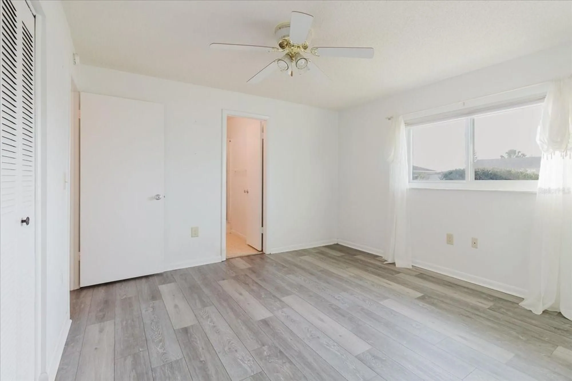 Property Slideshow image 18 of 60 | 646 allegheny dr, Sun City Center, FL, 33573