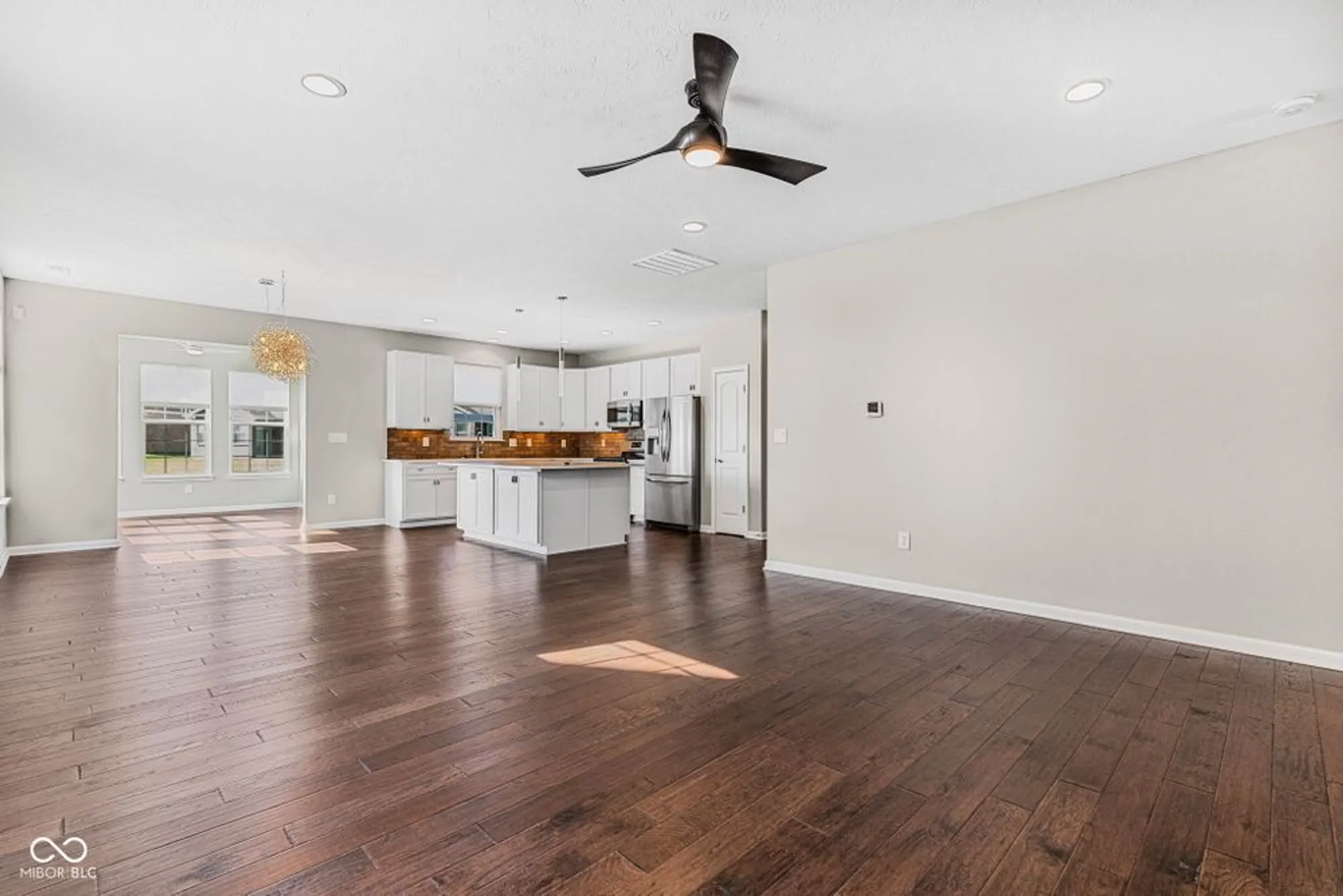 Property Slideshow image 7 of 76 | 8643 twain ln, Indianapolis, IN, 46239