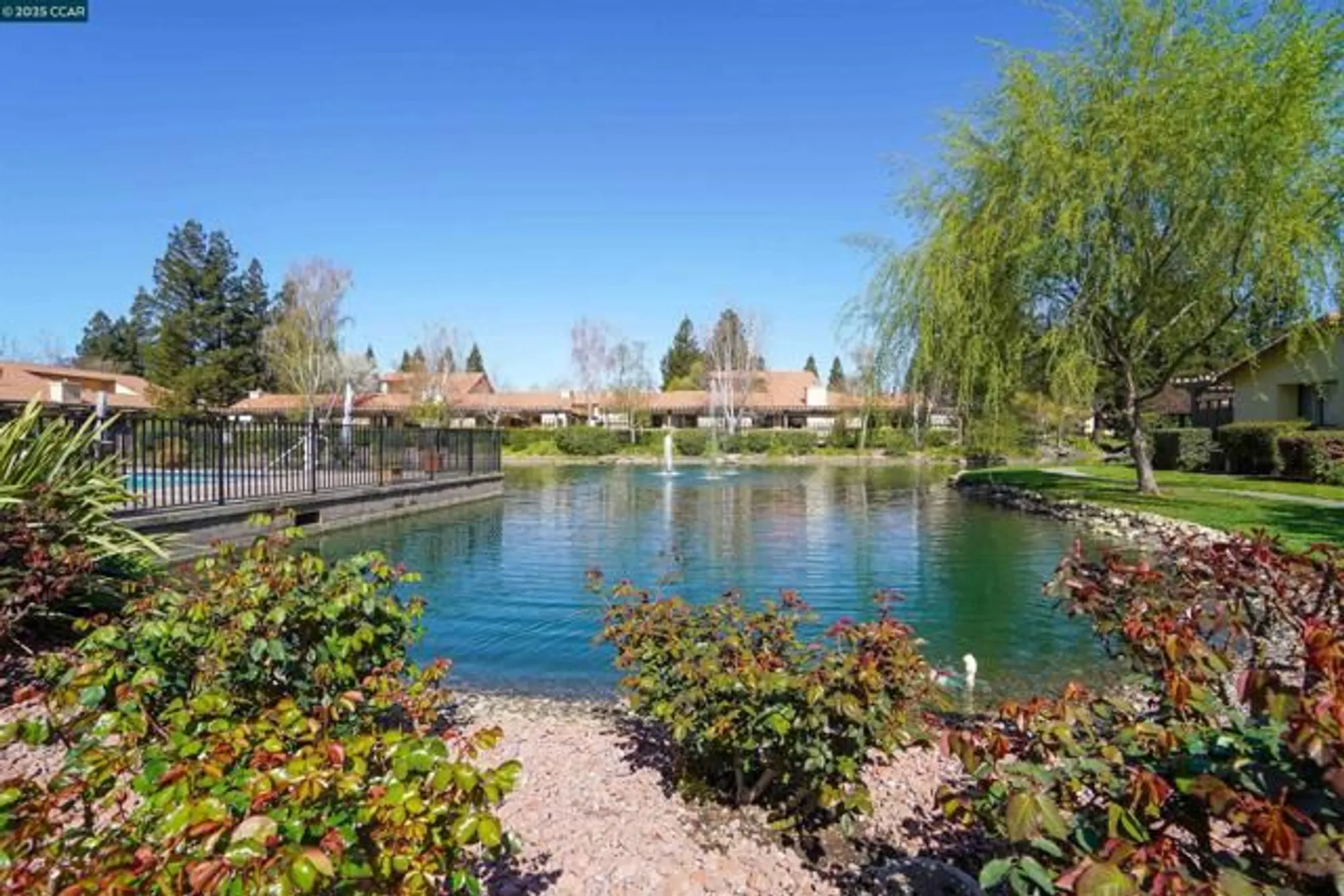 Property Slideshow image 20 of 26 | 11 fountain grove cir, Napa, CA, 94558