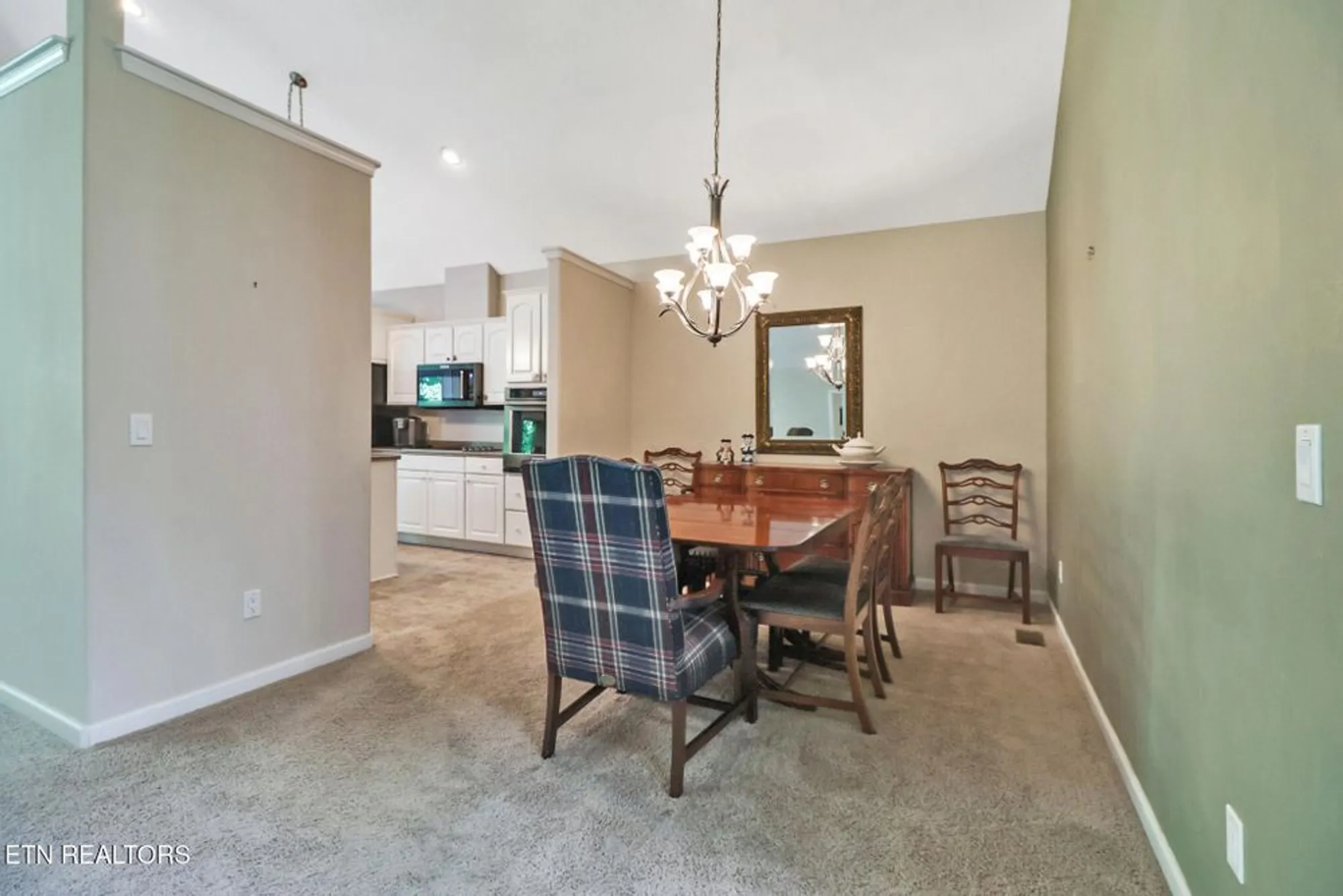 Property Slideshow image 18 of 52 | 123 lafayette pt apt 1, Crossville, TN, 38558
