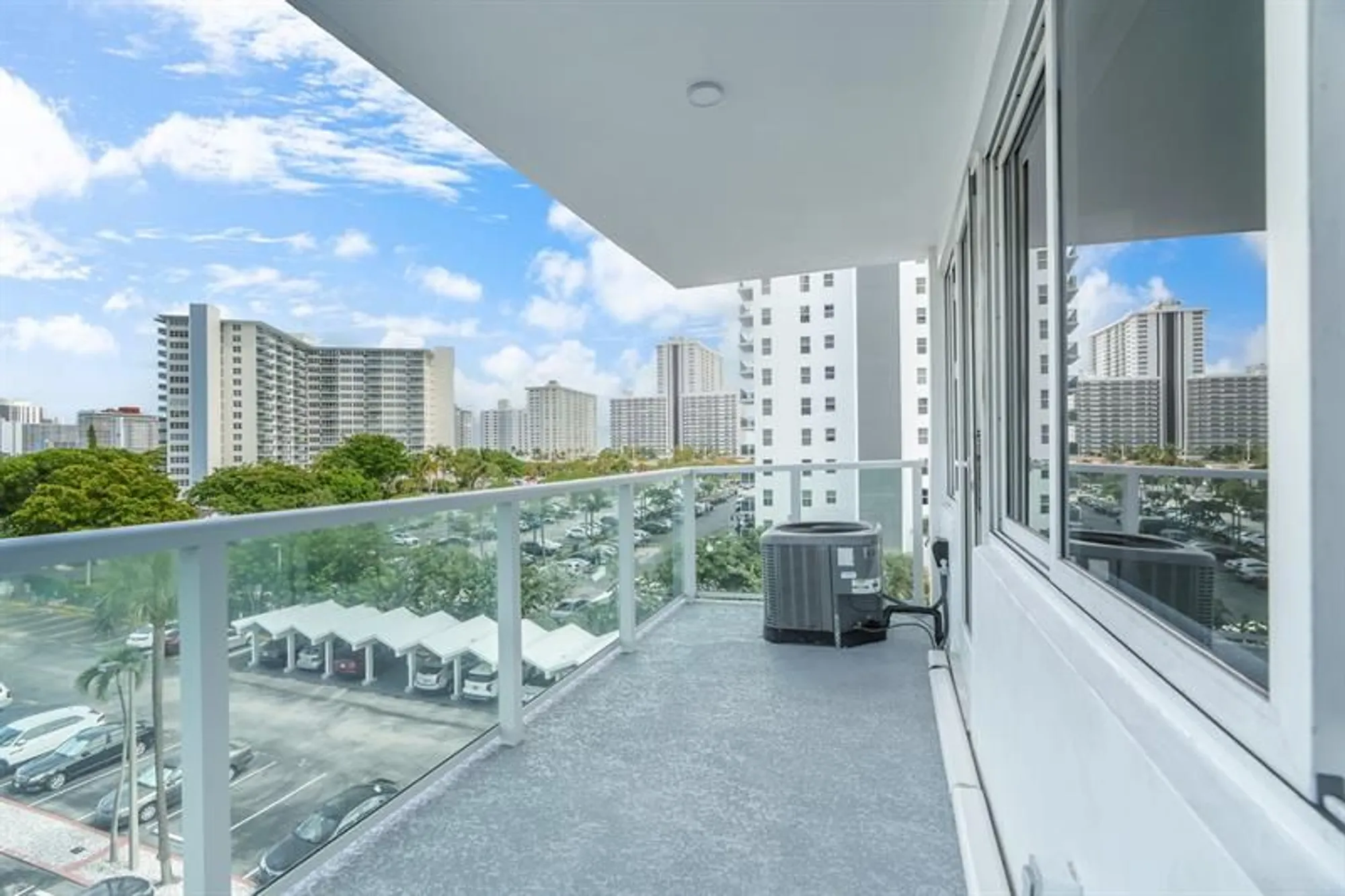 Property Slideshow image 8 of 46 | 3233 ne 34th st 508, Fort Lauderdale, FL, 33308