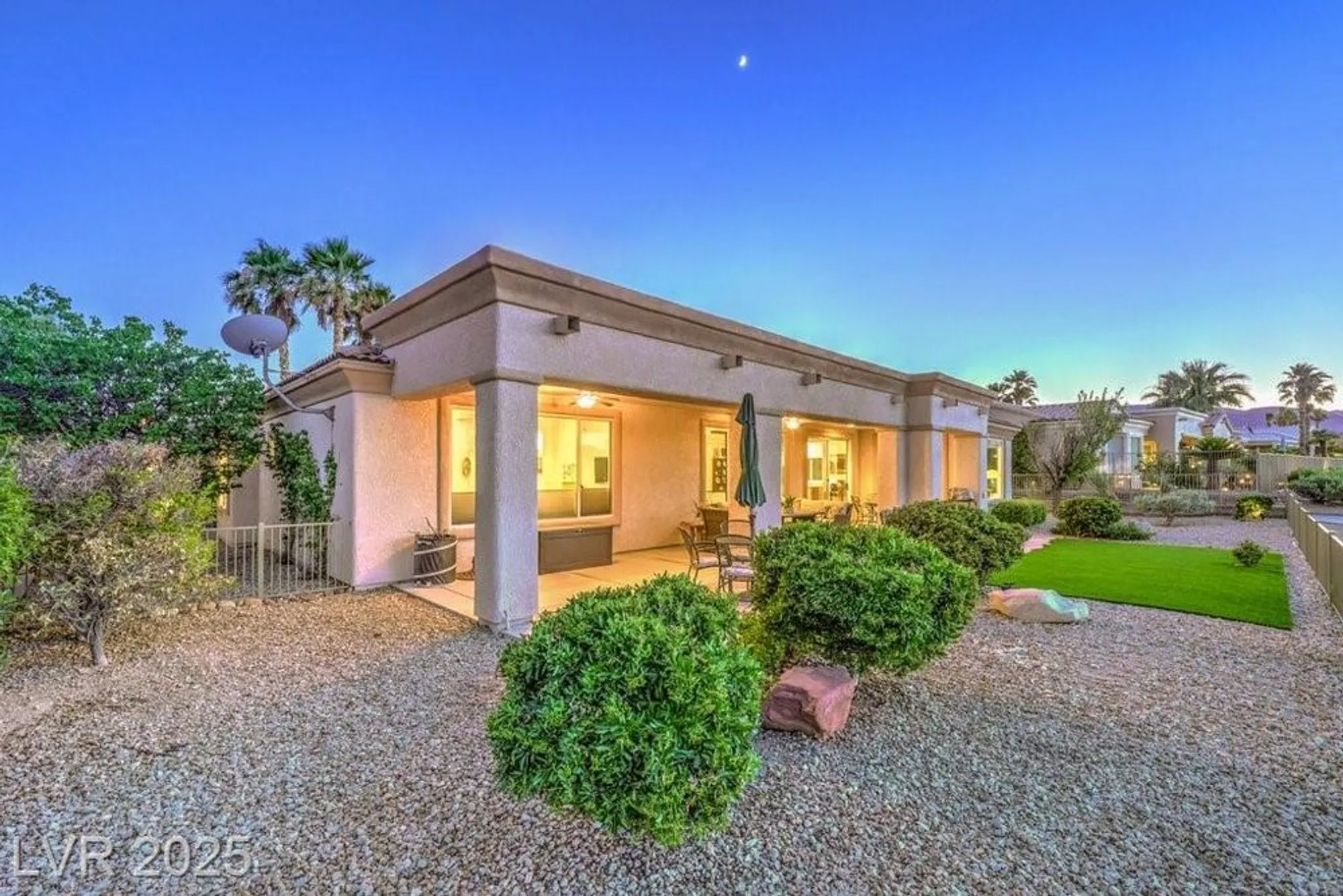 Property Slideshow image 15 of 39 | 10536 abisso dr, Las Vegas, NV, 89135