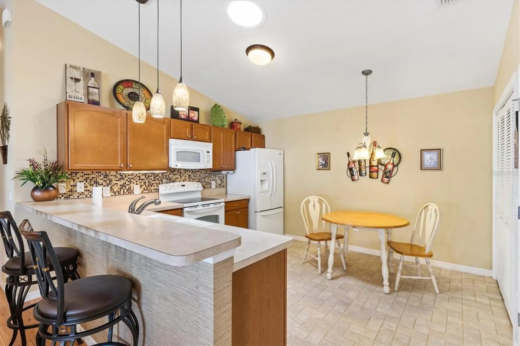 Property Slideshow image 12 of 24 | 2565 errol ter, The Villages, FL, 32162
