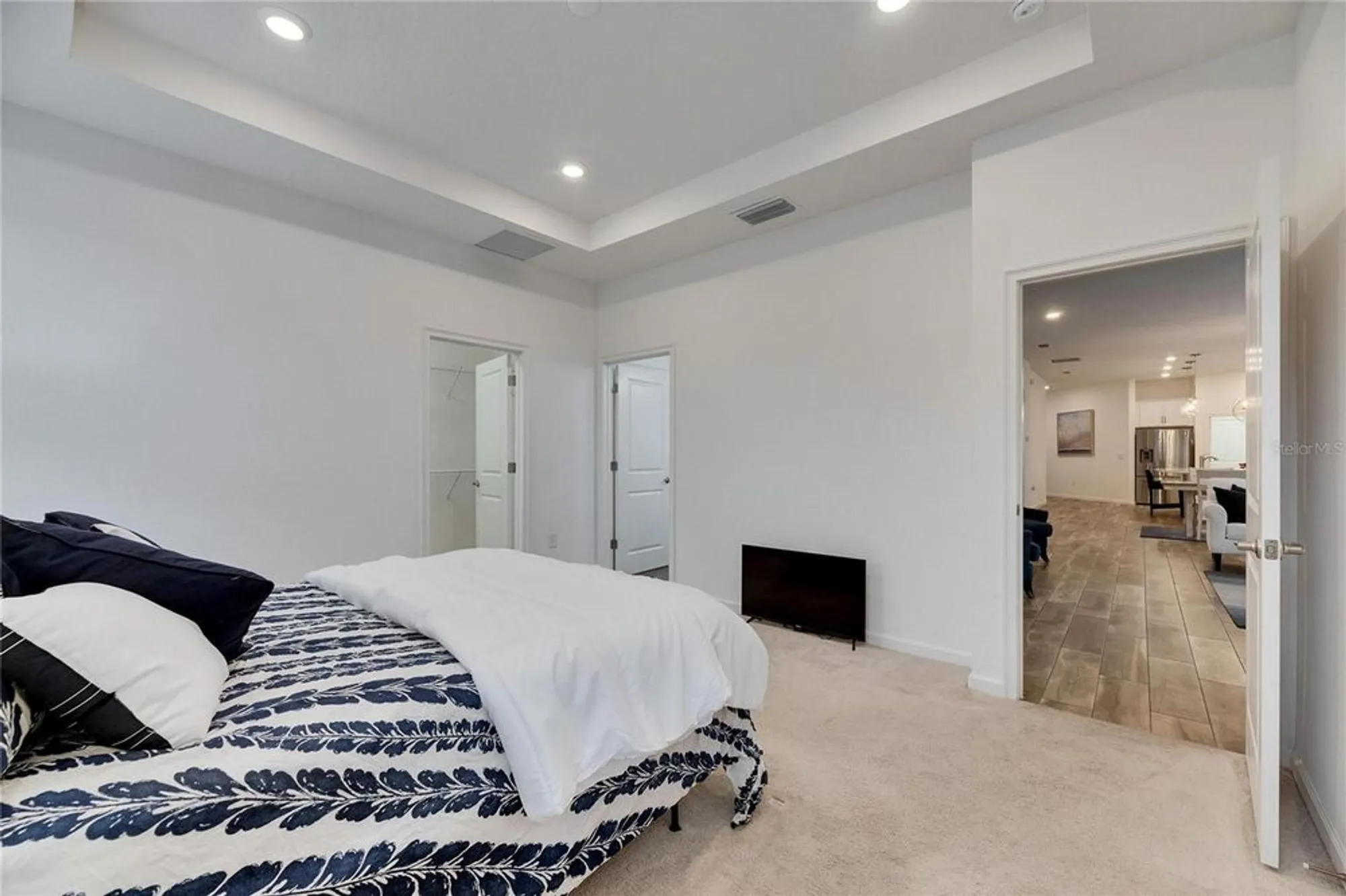 Property Slideshow image 41 of 87 | 407 sandsend ct, Apollo Beach, FL, 33572