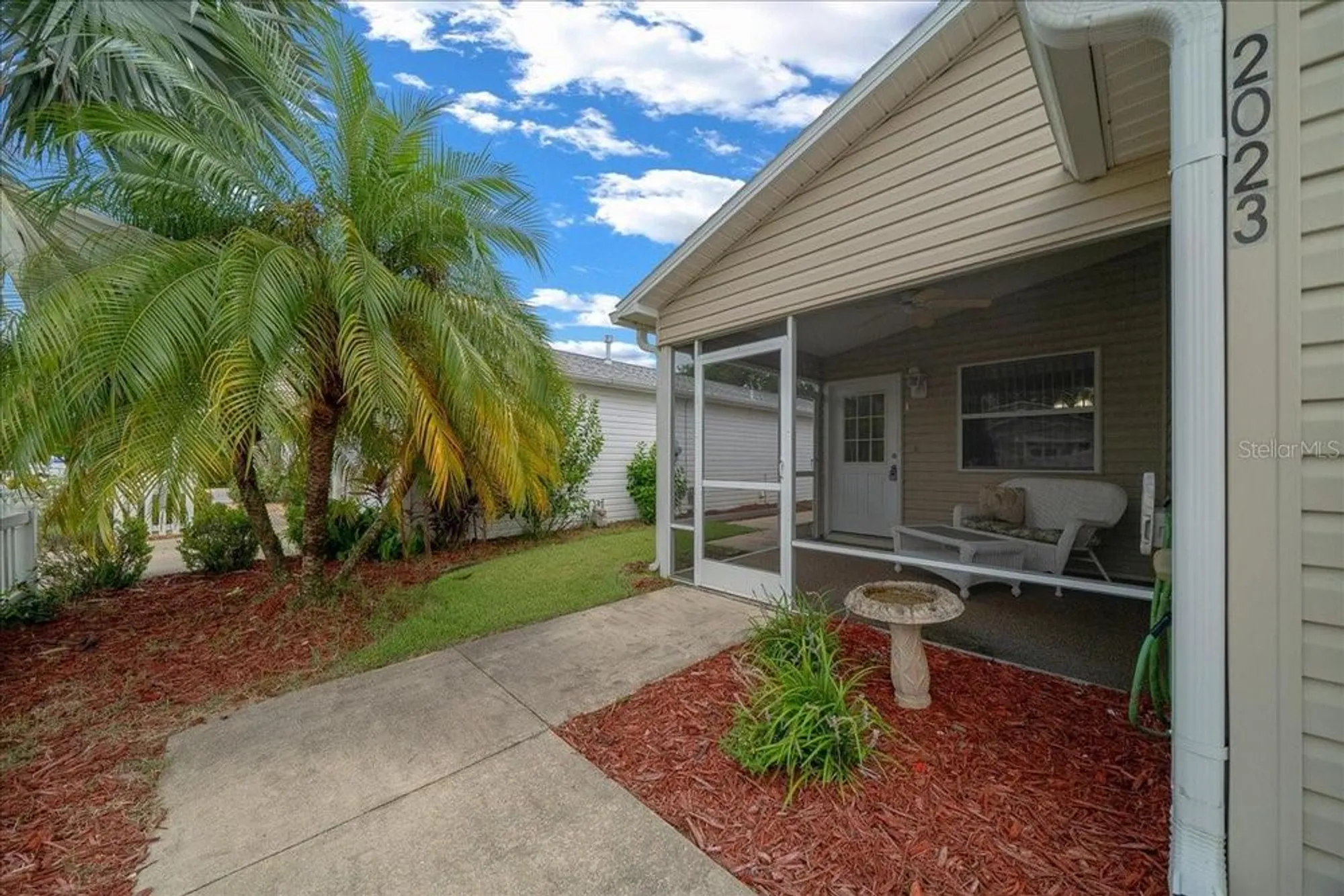 Property Slideshow image 24 of 30 | 2023 thurmond ave, The Villages, FL, 32162