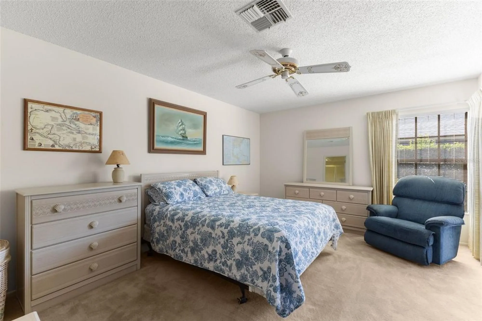 Property Slideshow image 13 of 43 | 9451 rockbridge cir, New Port Richey, FL, 34655