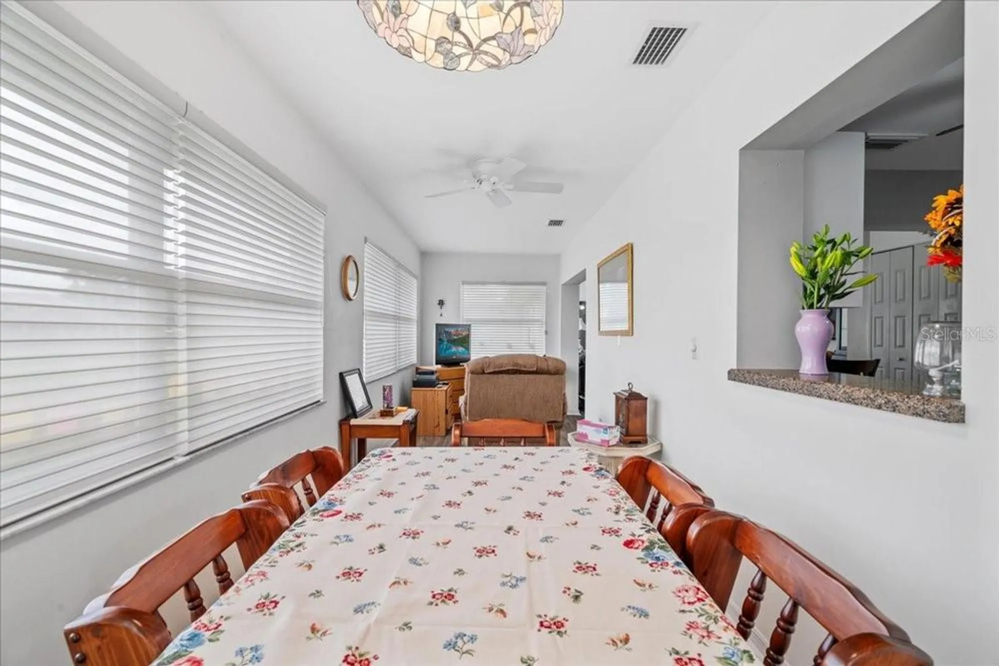 Property Slideshow image 9 of 34 | 2214 highclere cir # 6, Sun City Center, FL, 33573