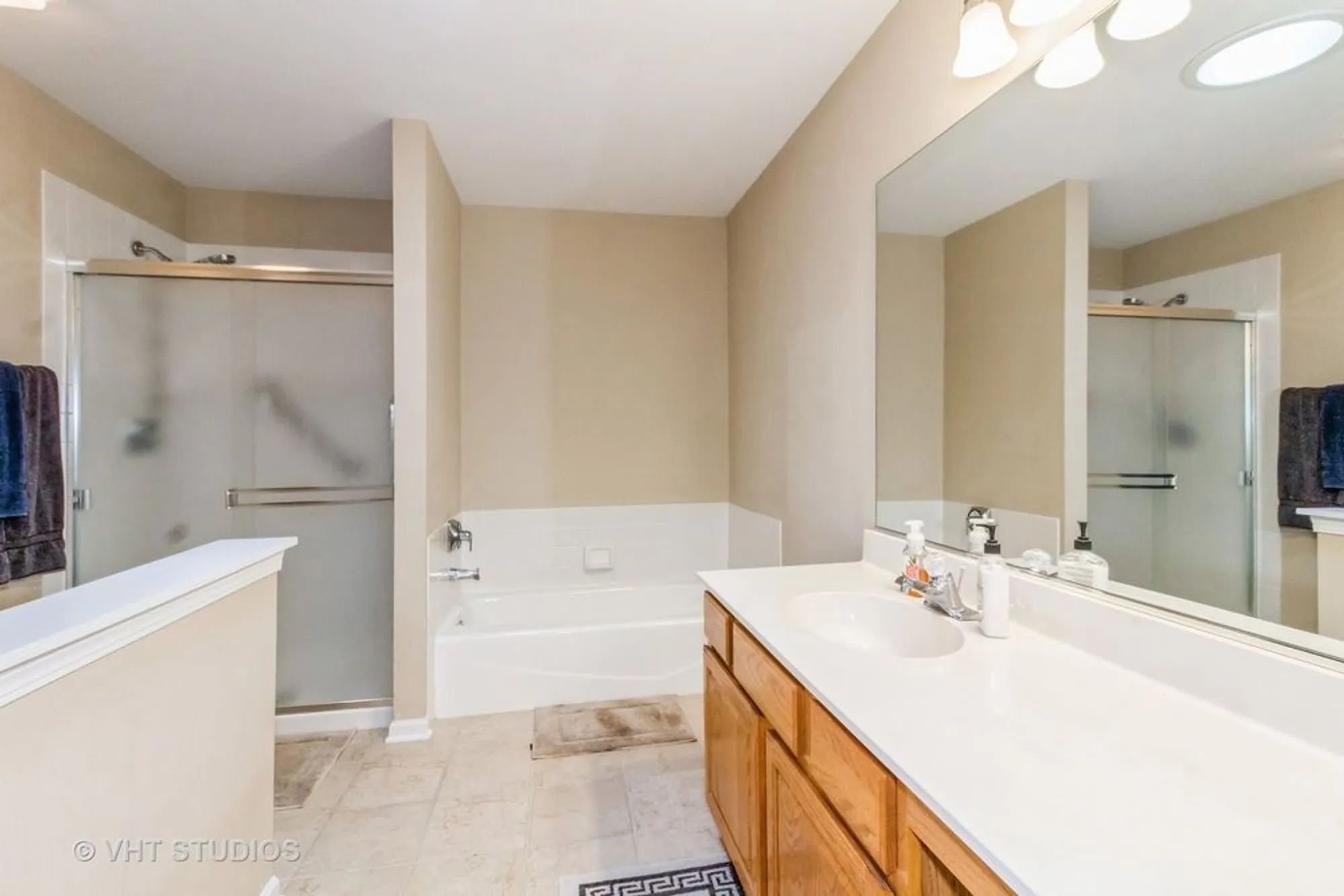 Property Slideshow image 9 of 23 | 13404 tall pines ln, Plainfield, IL, 60544