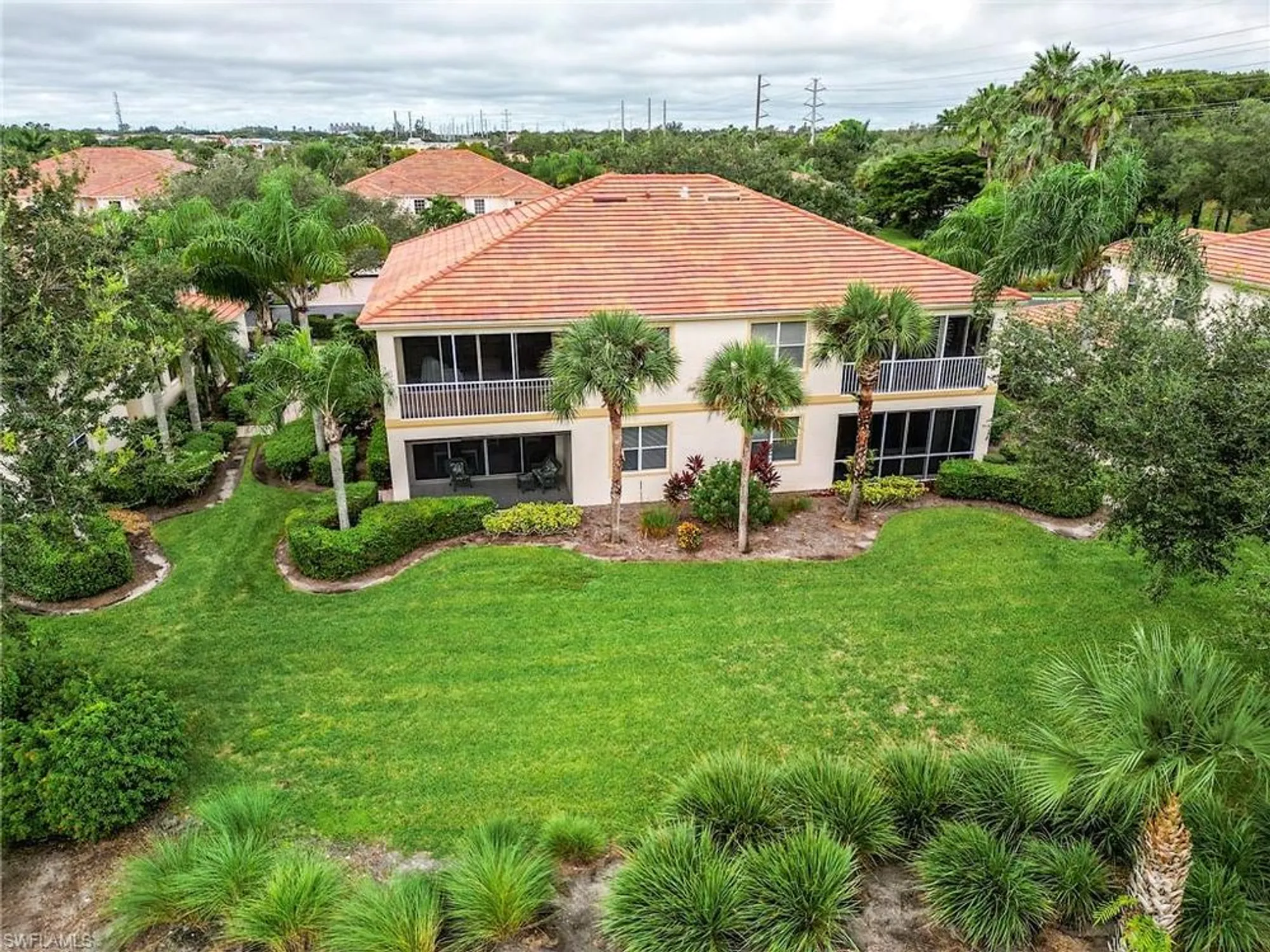 Property Slideshow image 6 of 50 | 3010 meandering way apt 102, Fort Myers, FL, 33905