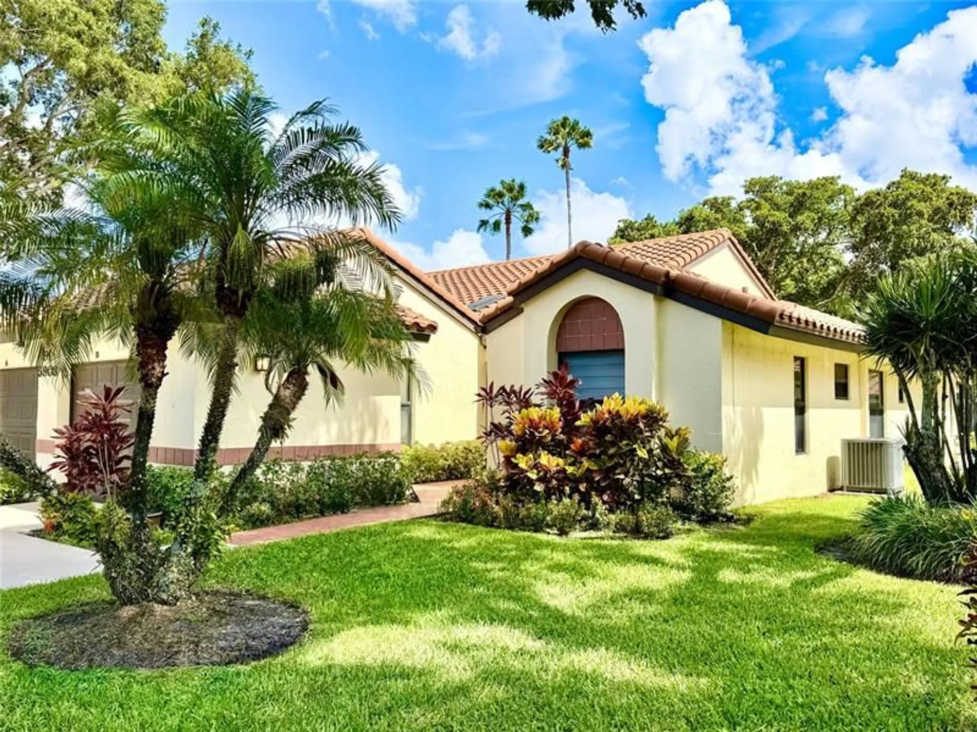 Property Slideshow image 1 of 44 | 5908 sunswept ln b, Boynton Beach, FL, 33437