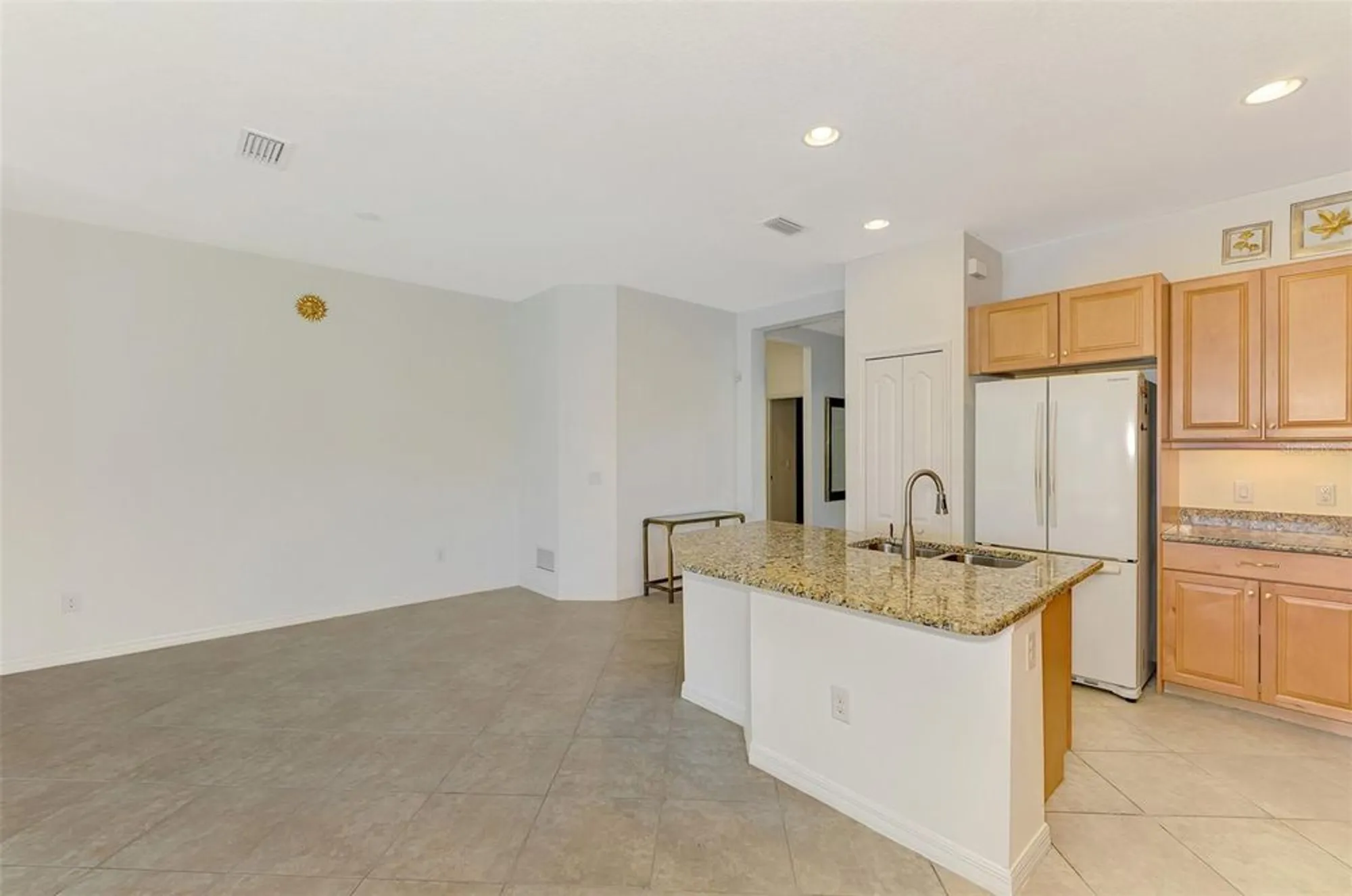 Property Slideshow image 16 of 39 | 1375 backspin dr, Englewood, FL, 34223