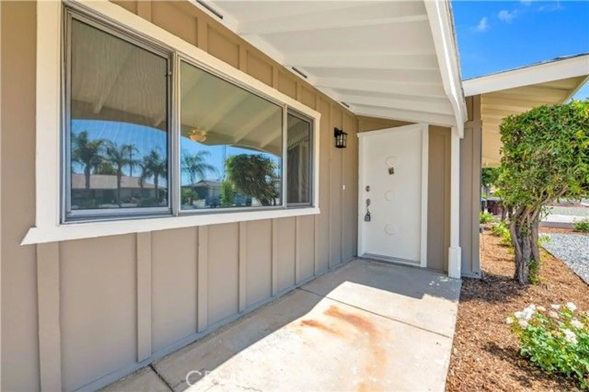 Property Slideshow image 4 of 26 | 27294 pinehurst rd, Menifee, CA, 92586