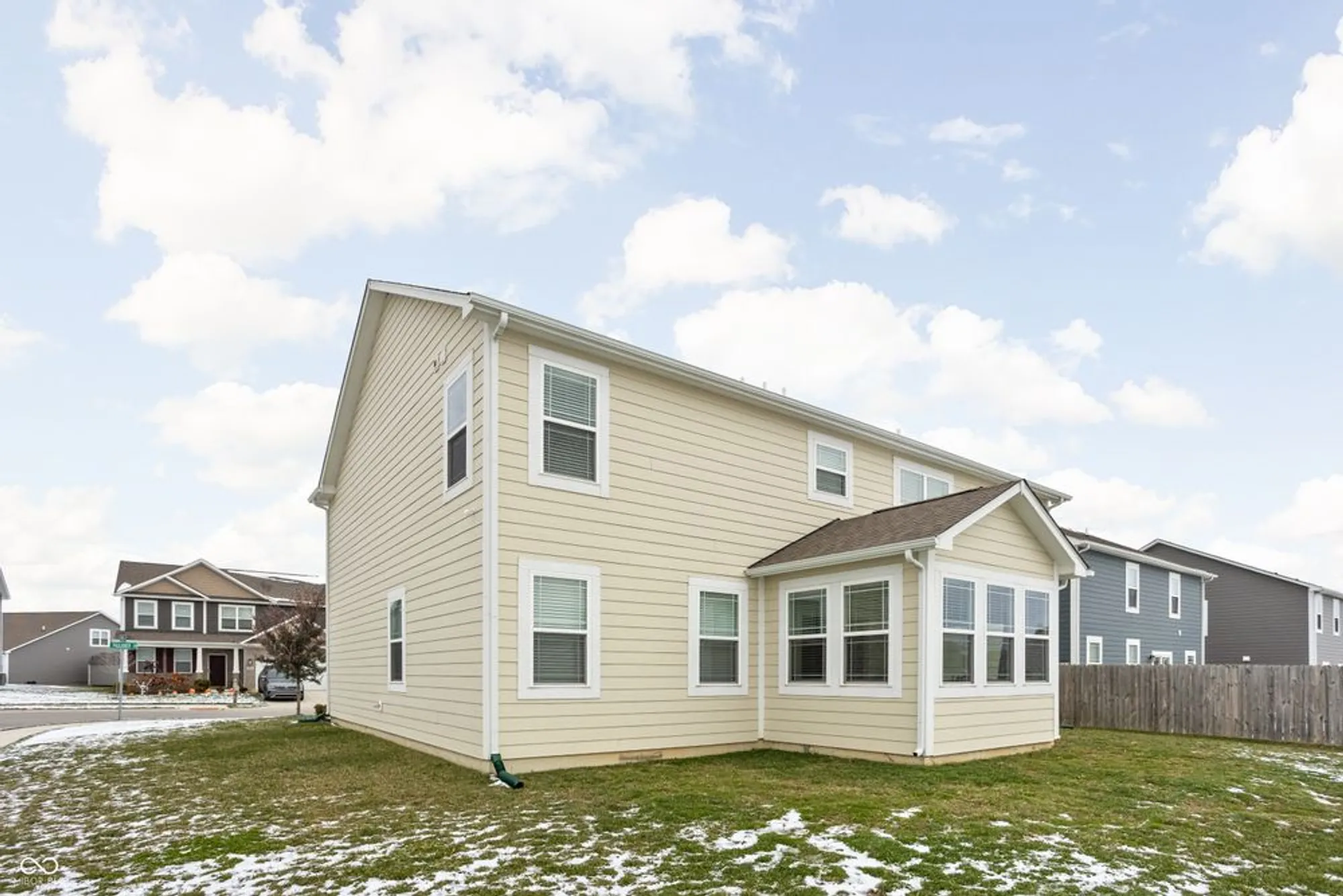 Property Slideshow image 35 of 44 | 8963 faulkner dr, Indianapolis, IN, 46239