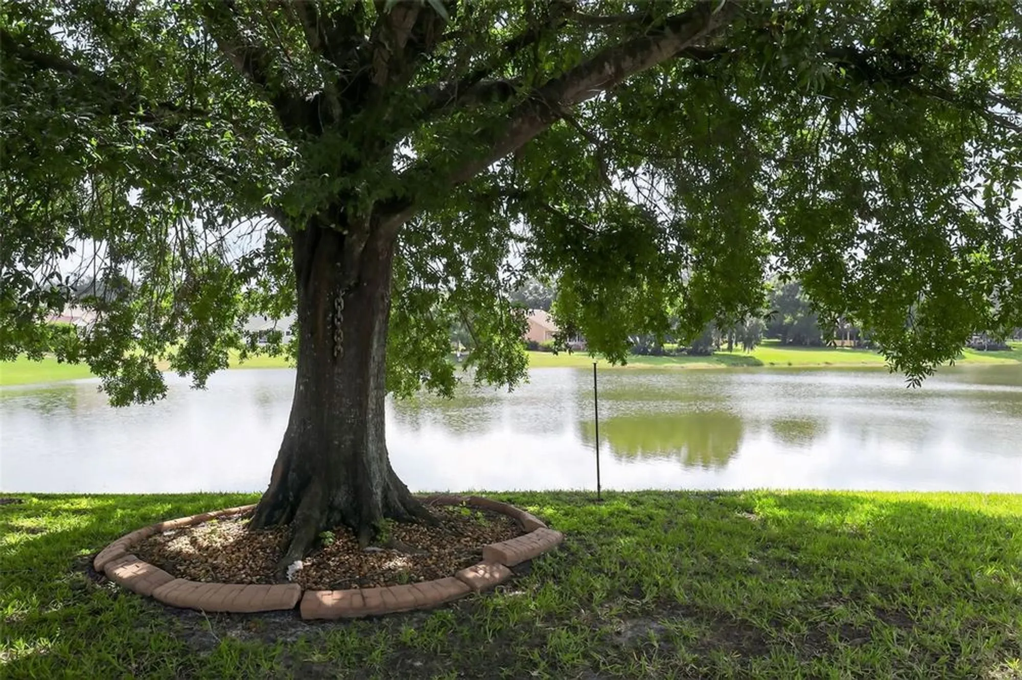 Property Slideshow image 5 of 32 | 411 del mar dr, Lady Lake, FL, 32159