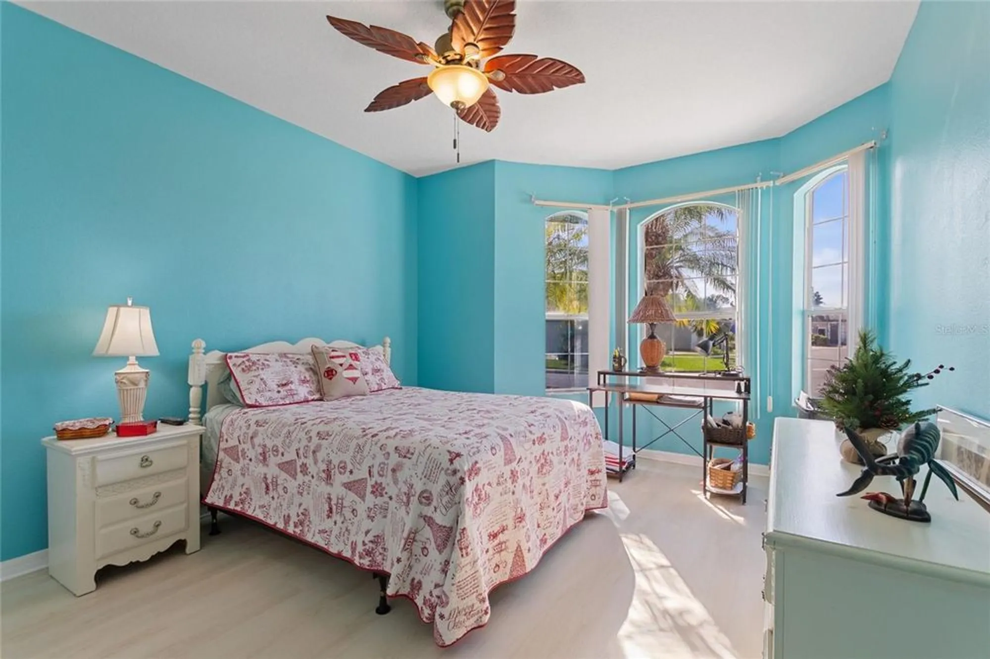 Property Slideshow image 18 of 60 | 642 vista oaks way, Davenport, FL, 33837
