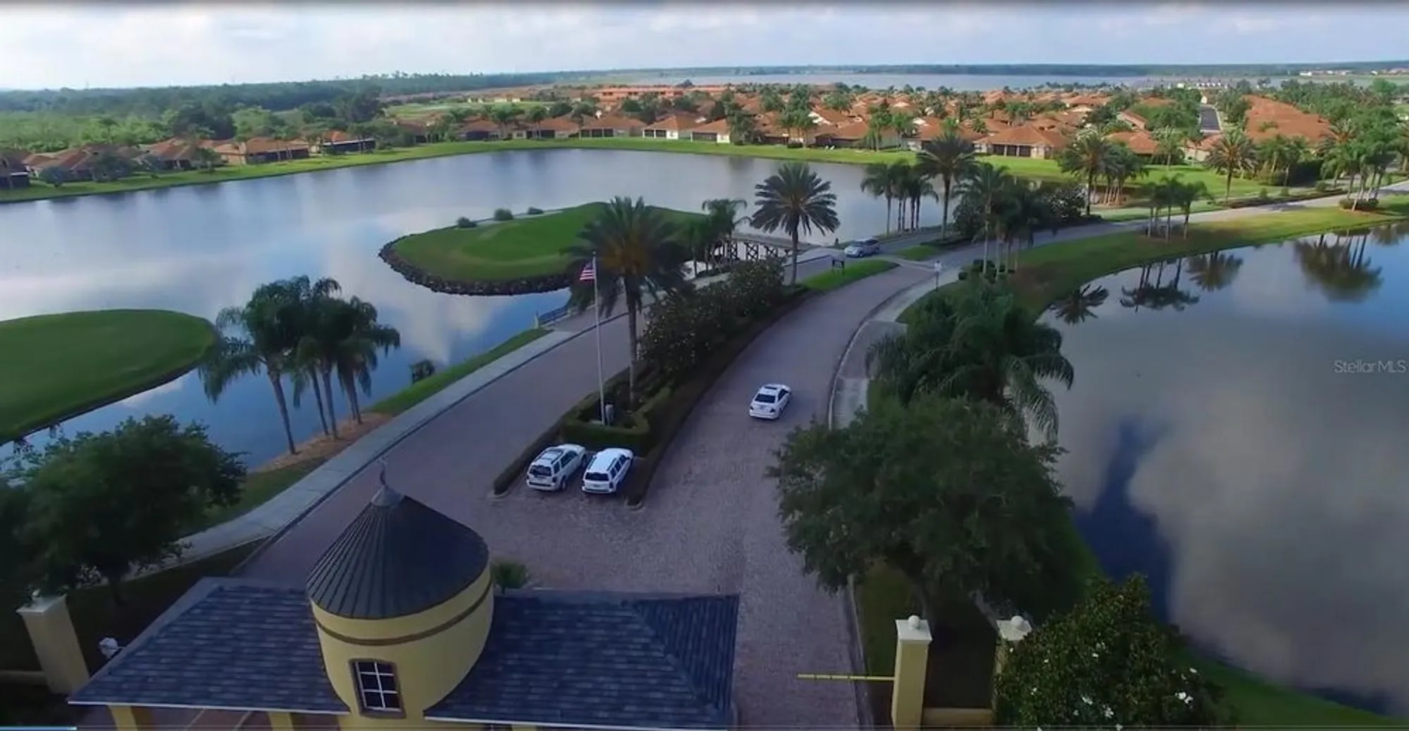 Property Slideshow image 23 of 50 | 4488 turnberry ln, Lake Wales, FL, 33859