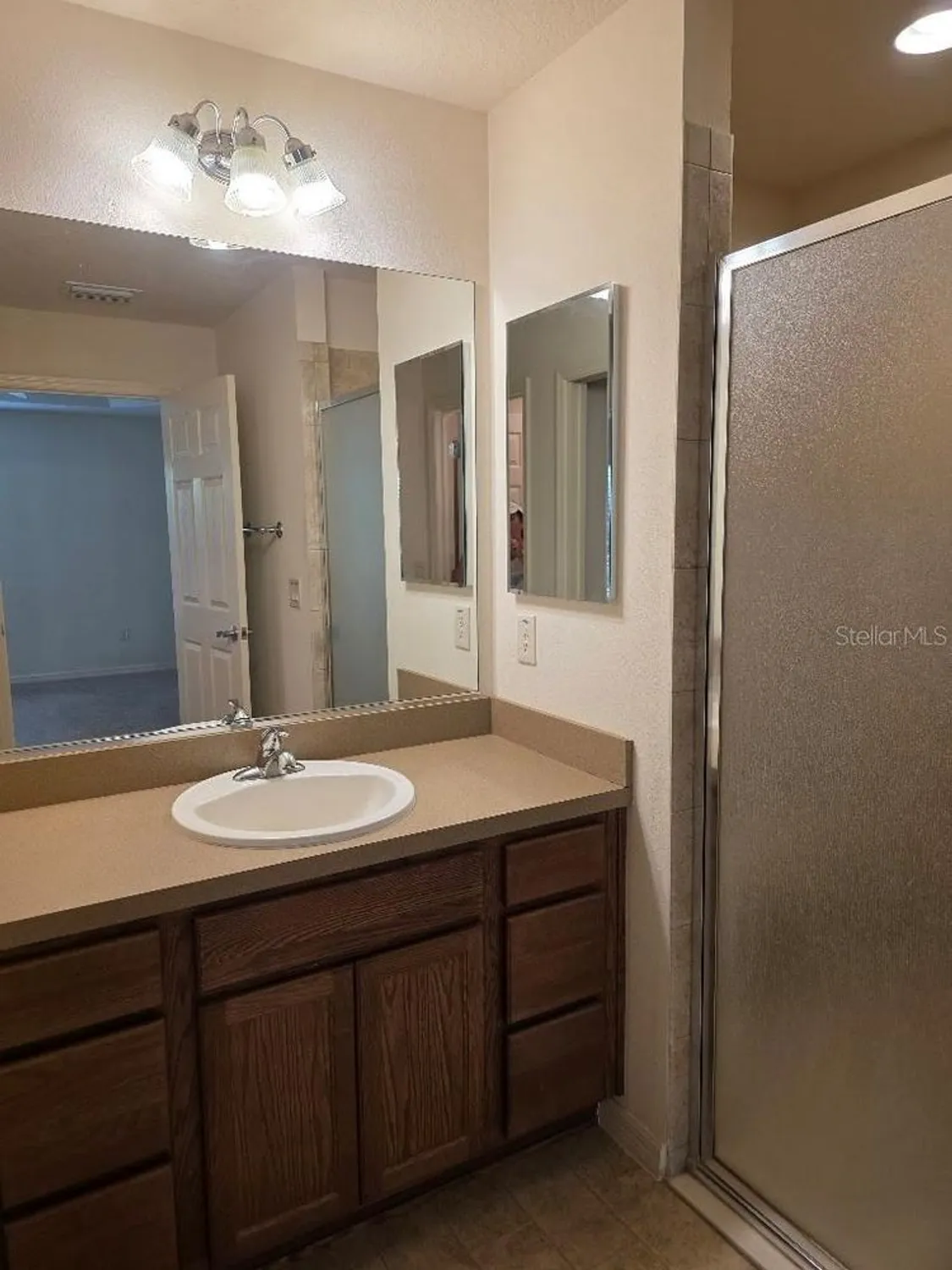 Property Slideshow image 13 of 24 | 2149 sandalwood pl, The Villages, FL, 32163