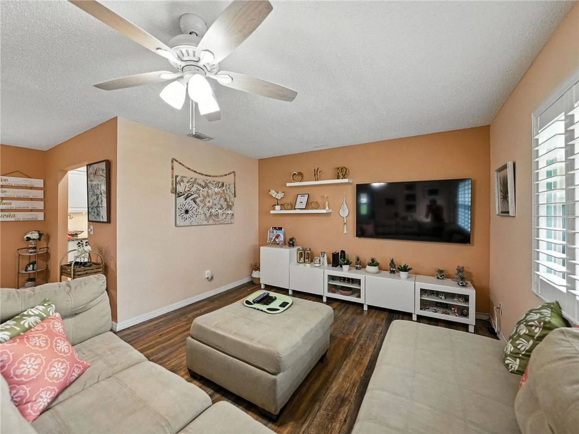 Property Slideshow image 4 of 42 | 322 gloucester blvd # 322, Sun City Center, FL, 33573