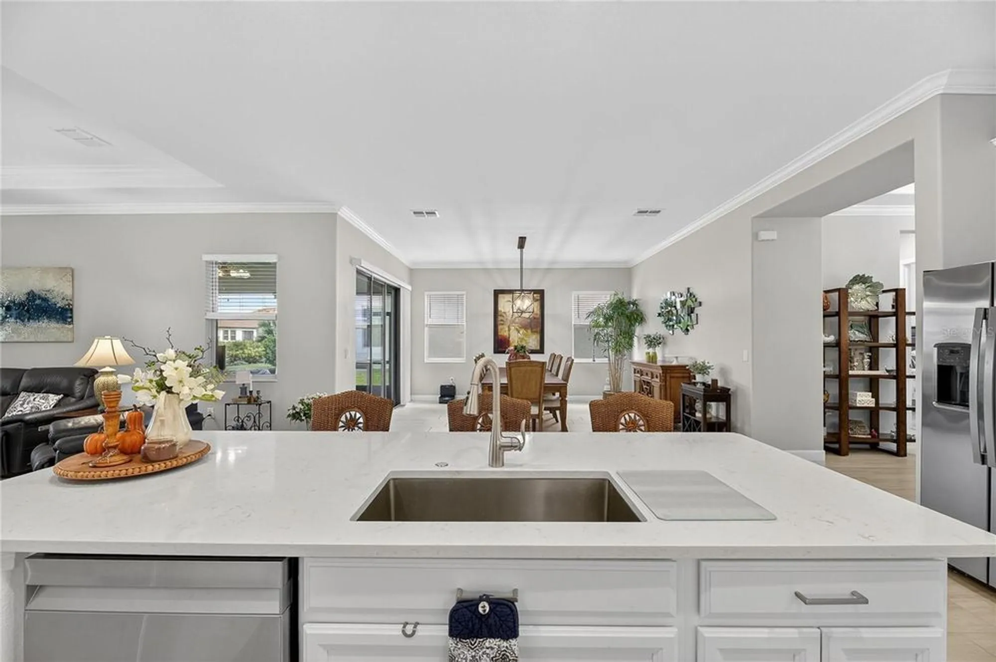 Property Slideshow image 22 of 96 | 5319 windy grove dr, Wimauma, FL, 33598