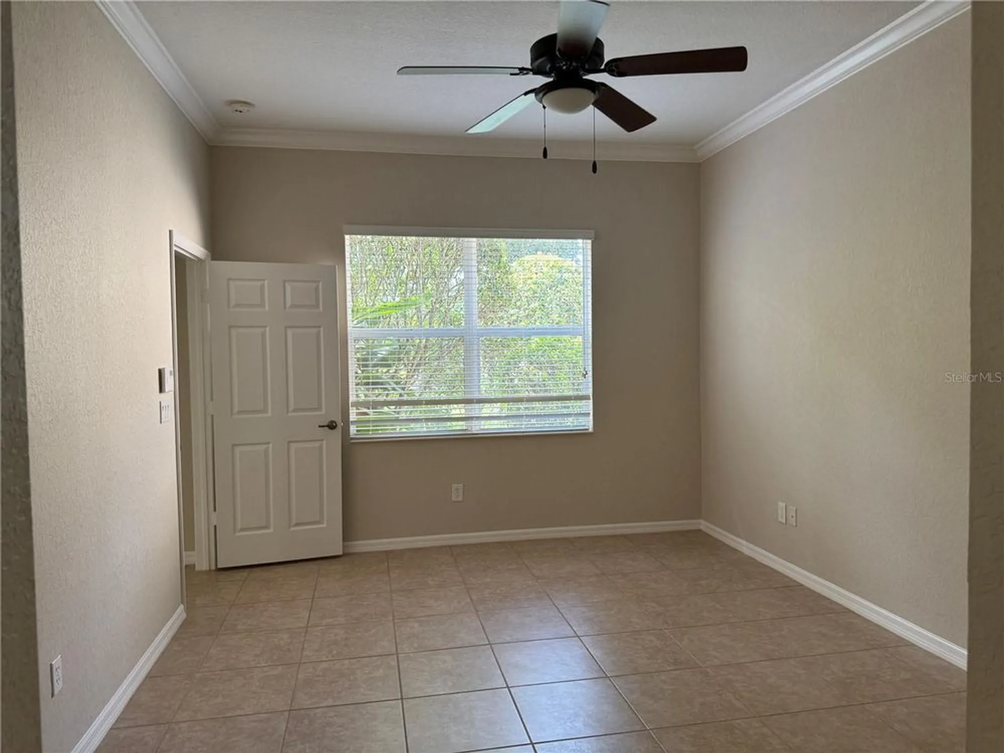 Property Slideshow image 9 of 40 | 4938 sandy brook cir, Wimauma, FL, 33598