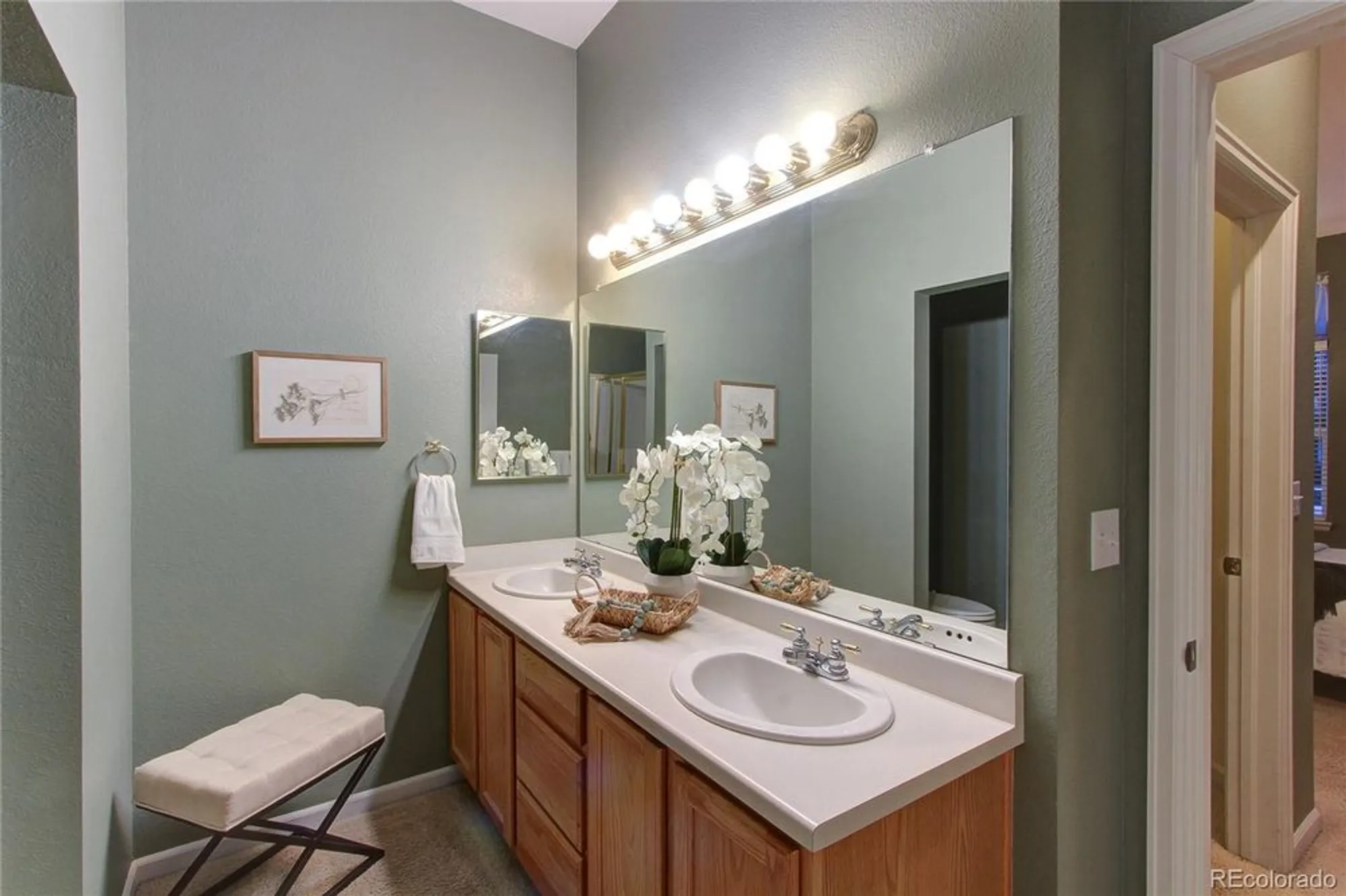 Property Slideshow image 25 of 34 | 2860 w riverwalk cir b, Littleton, CO, 80123