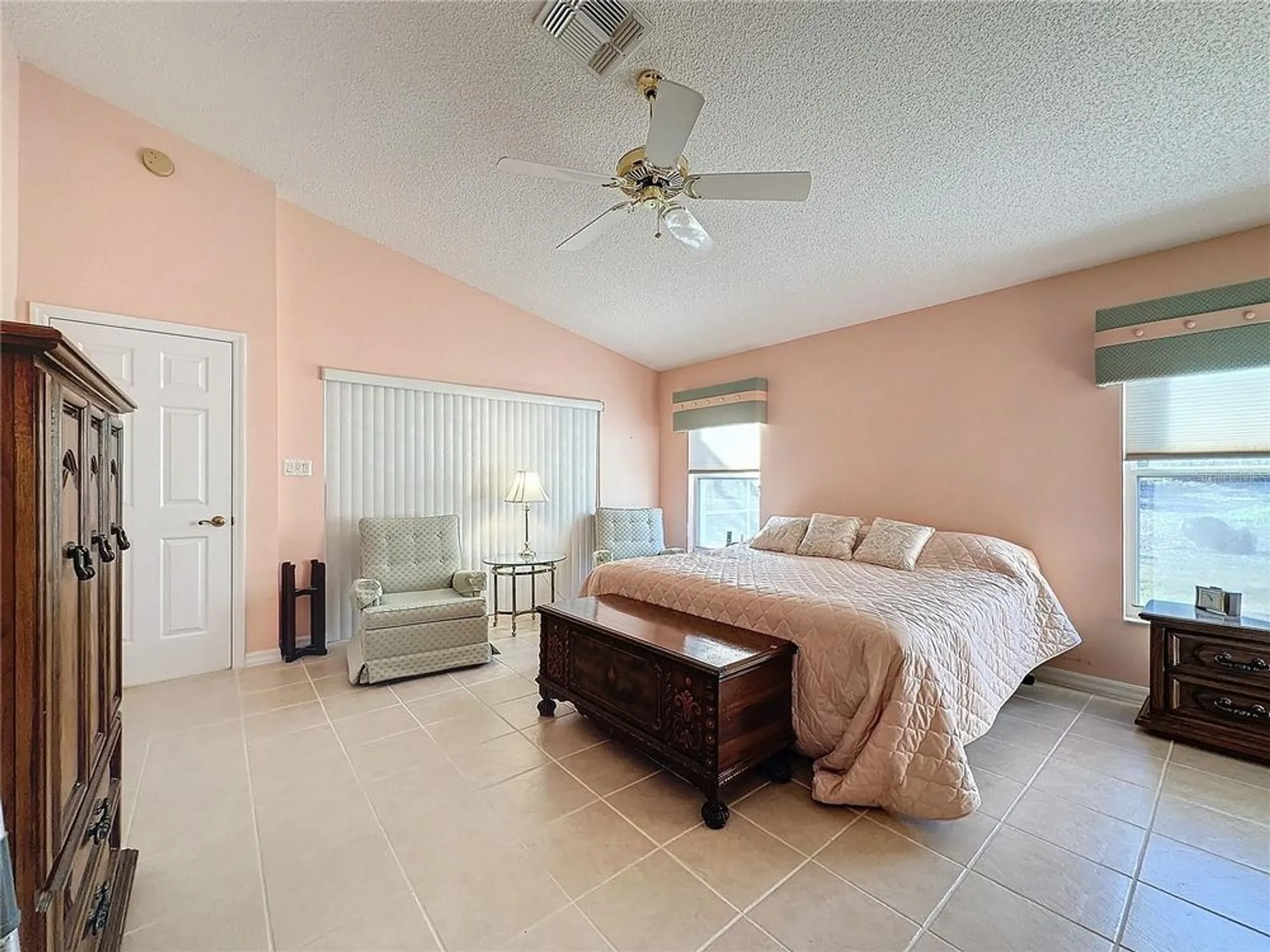 Property Slideshow image 23 of 54 | 4634 summerbridge cir, Leesburg, FL, 34748