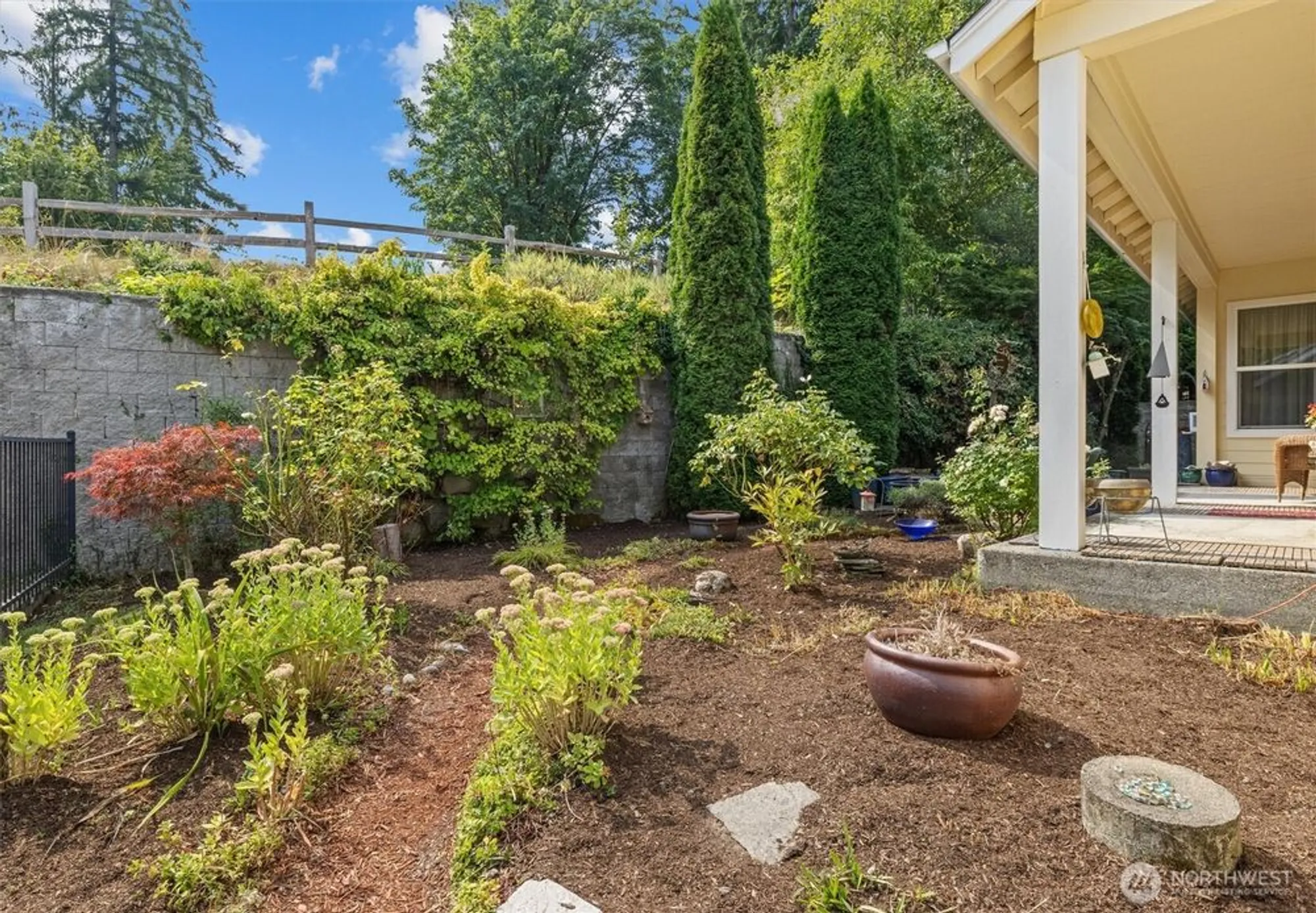 Property Slideshow image 35 of 38 | 23263 ne 126th st, Redmond, WA, 98053