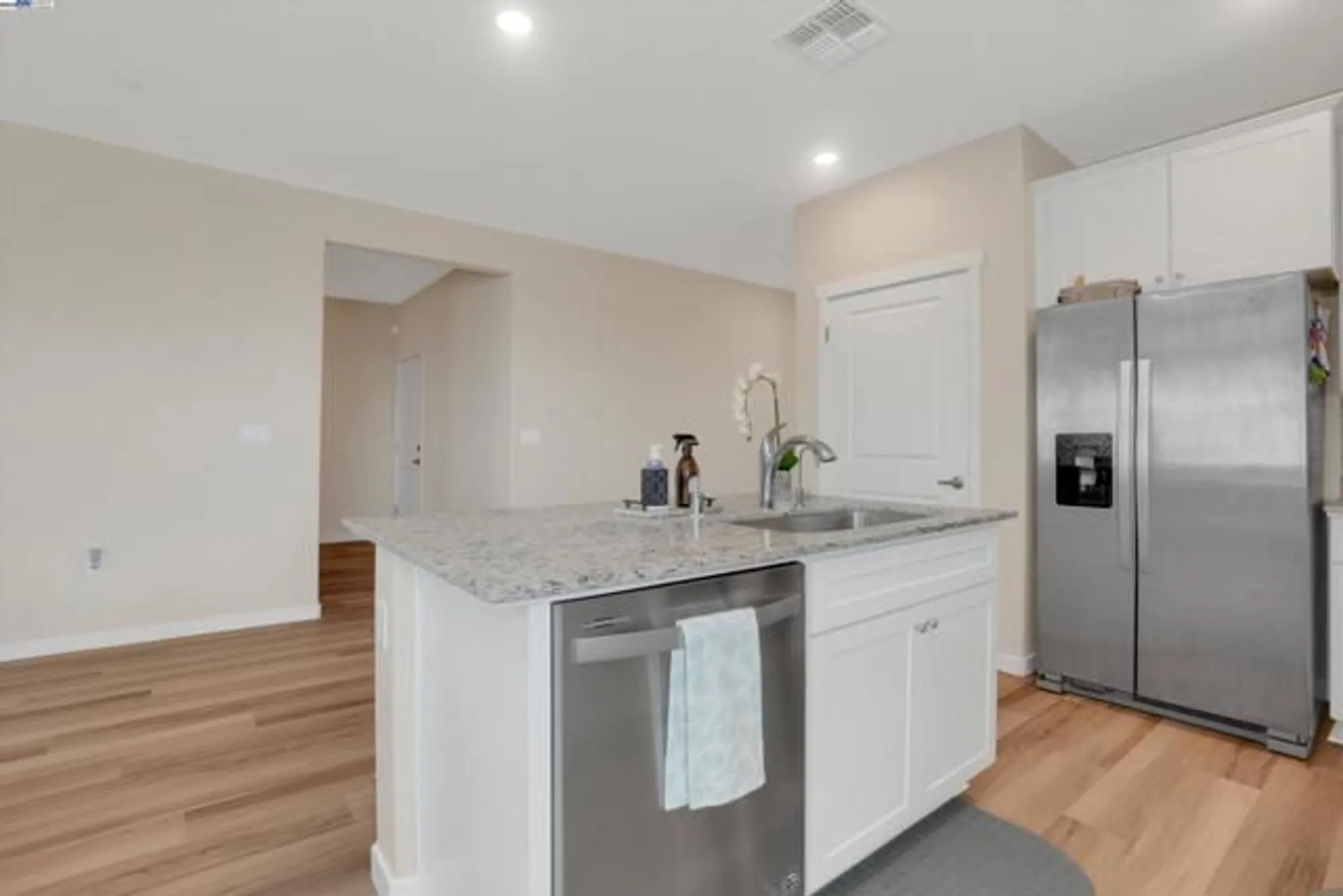 Property Slideshow image 15 of 36 | 2211 lavender pl, Rio Vista, CA, 94571