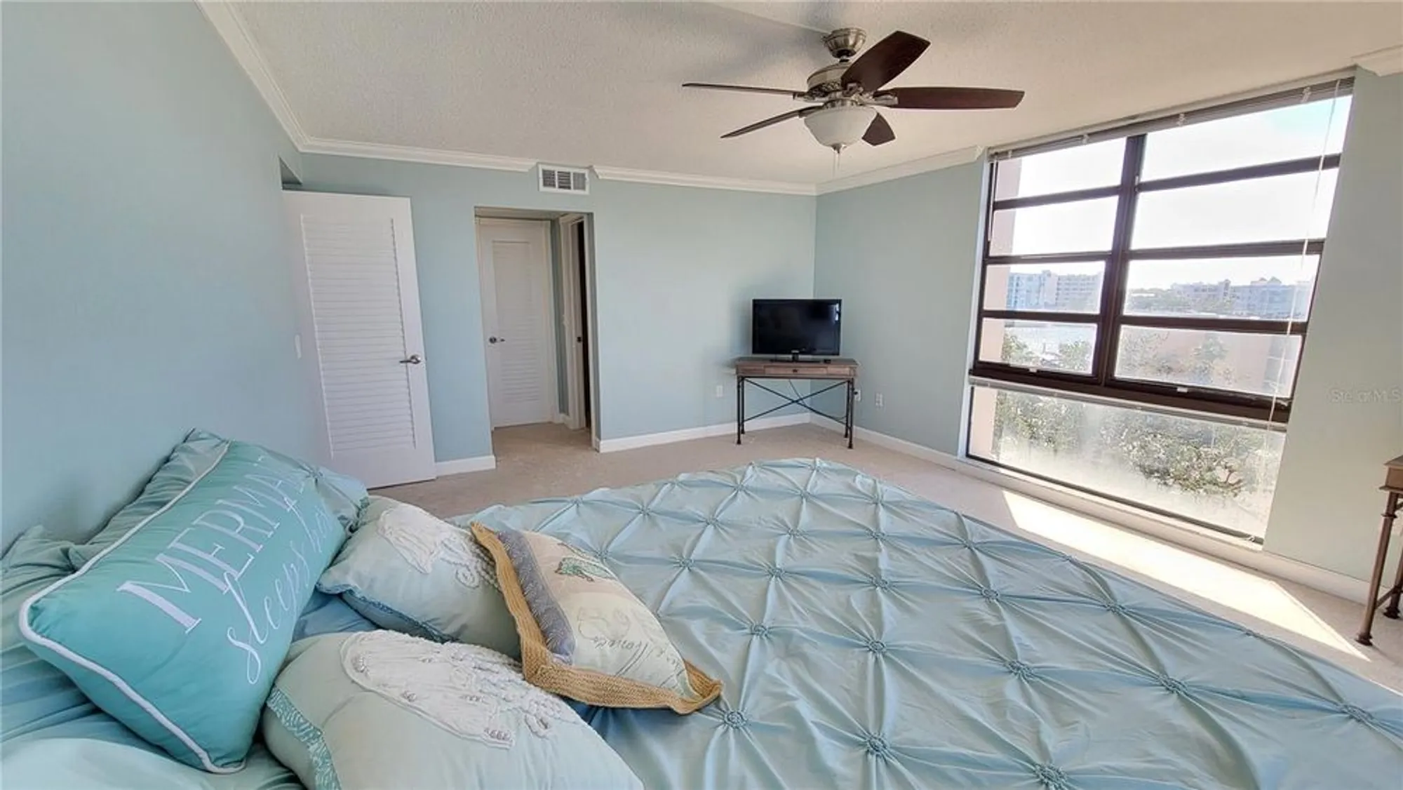 Property Slideshow image 43 of 100 | 7700 sun island dr 608, South Pasadena, FL, 33707