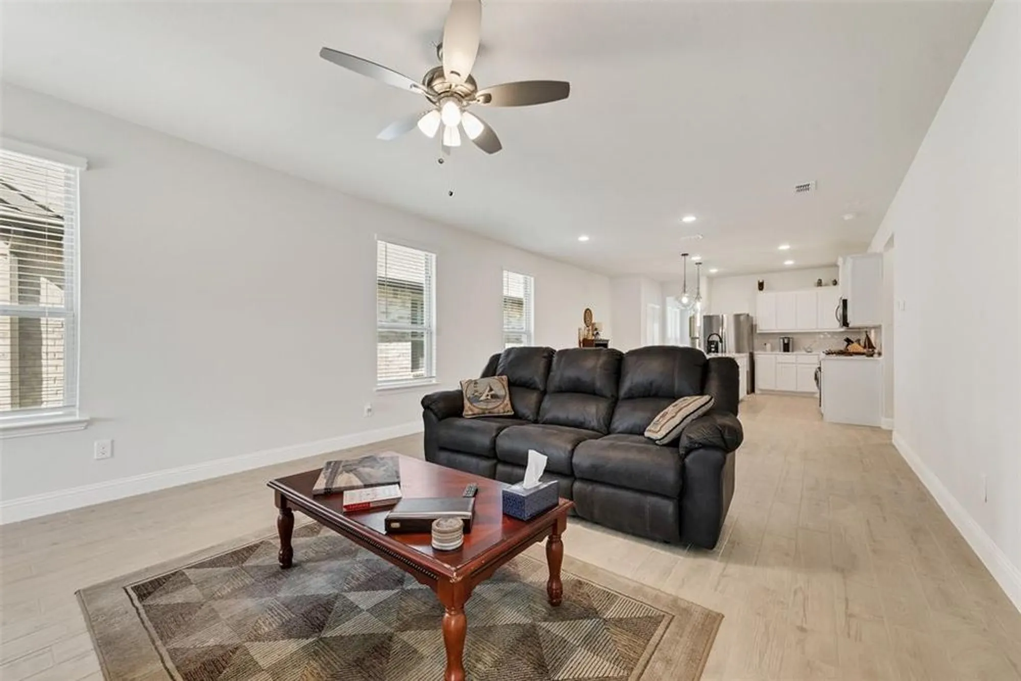 Property Slideshow image 6 of 32 | 2817 livestock dr, Midlothian, TX, 76065