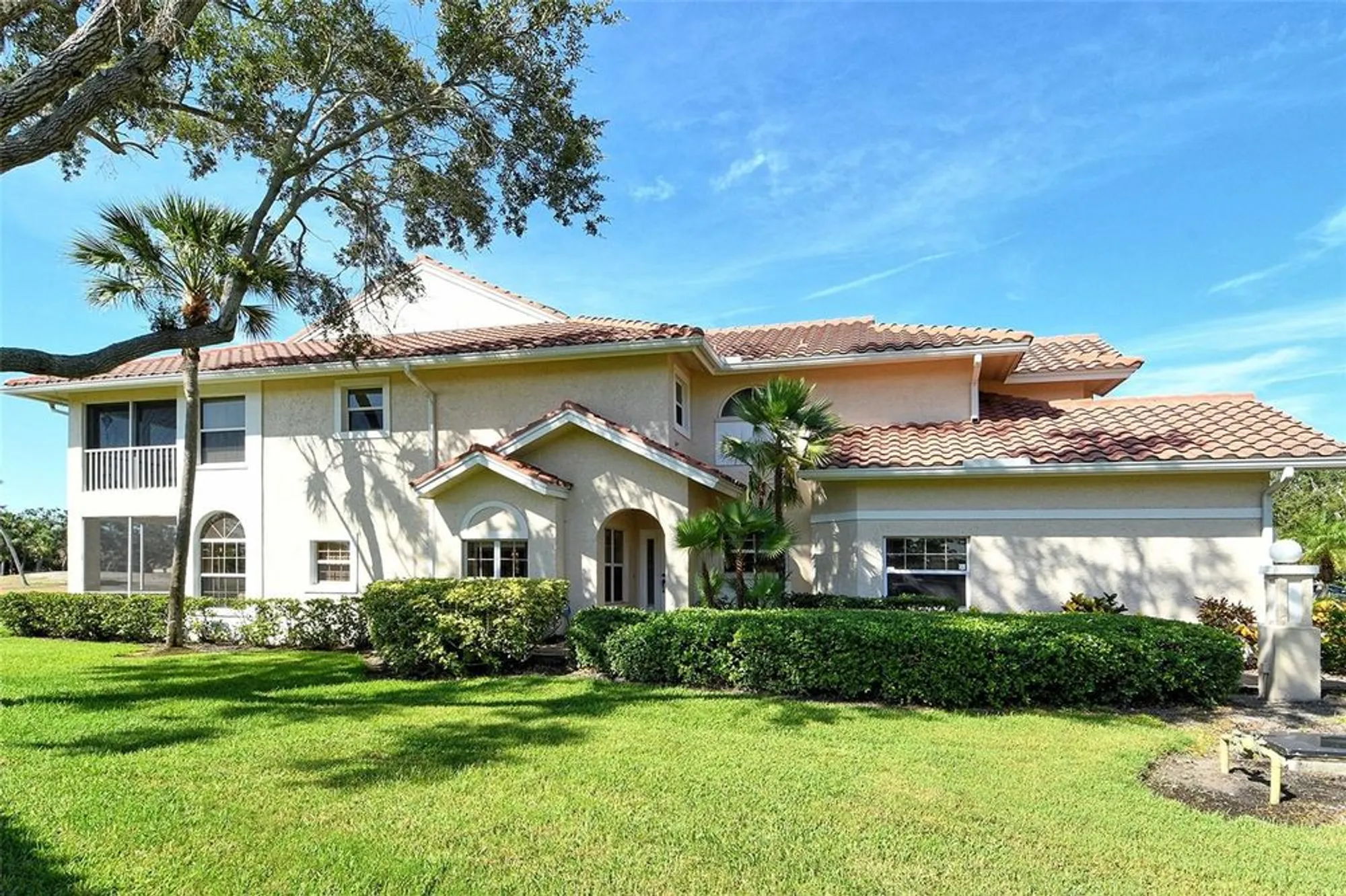Property Slideshow image 4 of 34 | 5598 golf pointe dr unit a-1, Sarasota, FL, 34243