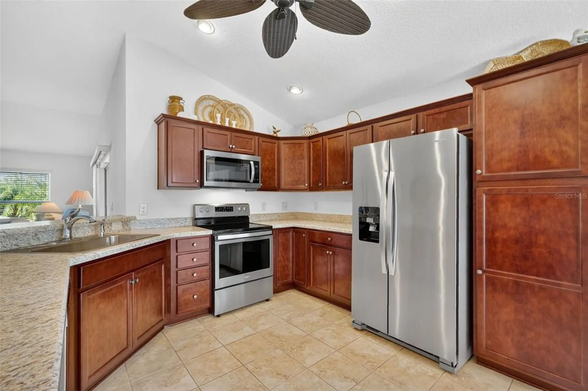 Property Slideshow image 5 of 53 | 7399 se 169th cote loop, The Villages, FL, 32162