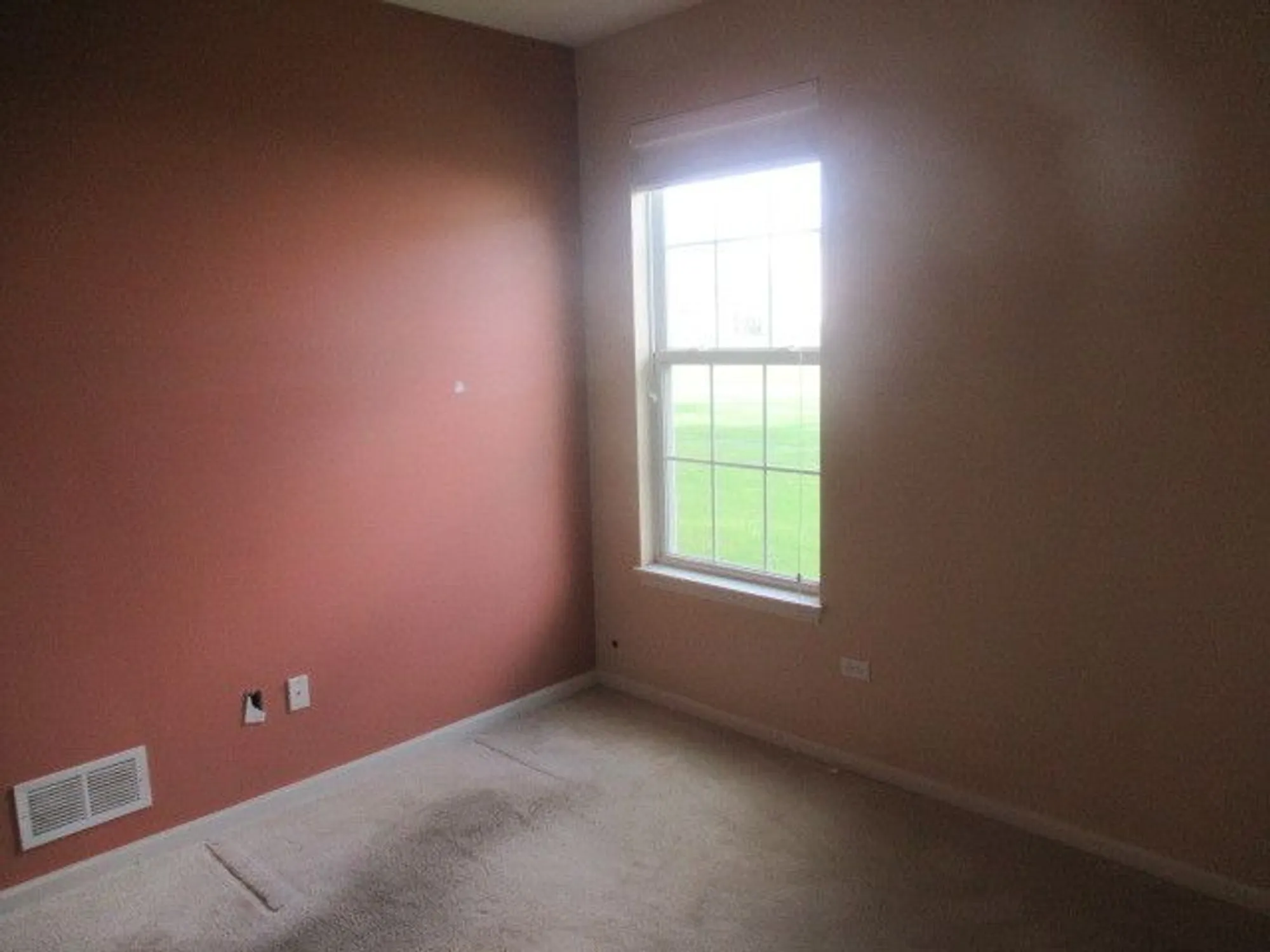 Property Slideshow image 20 of 24 | 12334 daphne dr, Huntley, IL, 60142