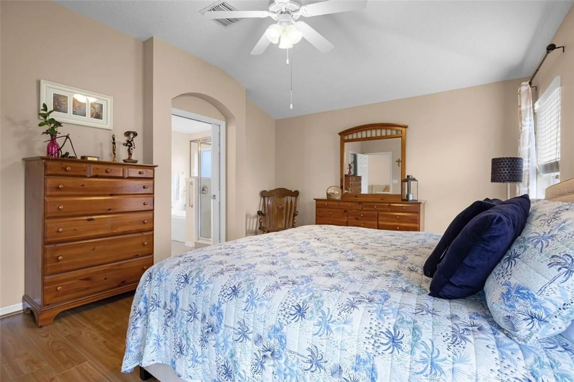 Property Slideshow image 16 of 69 | 27111 nostalgia dr, Leesburg, FL, 34748