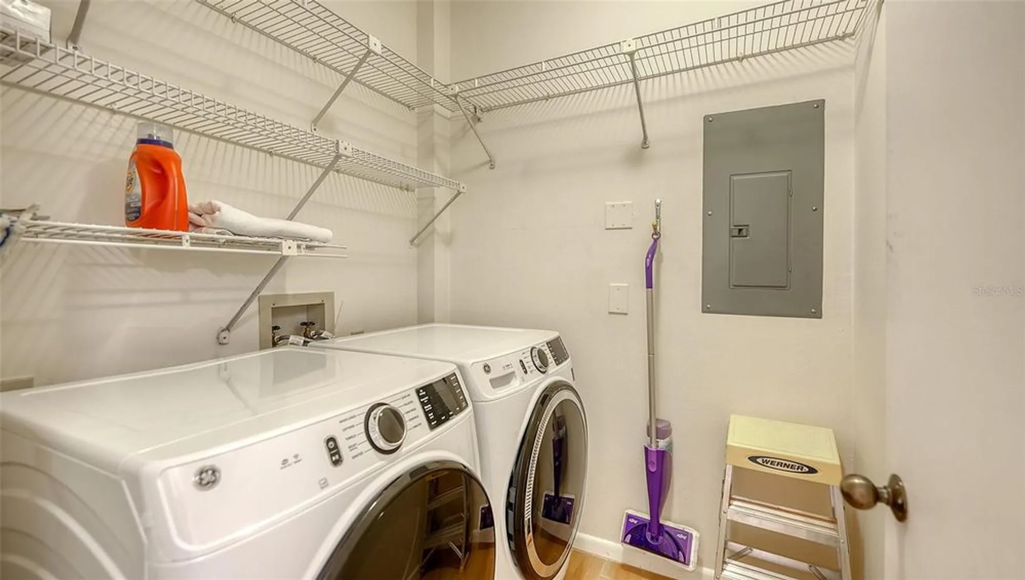 Property Slideshow image 28 of 72 | 1603 starling dr # 101, Sarasota, FL, 34231