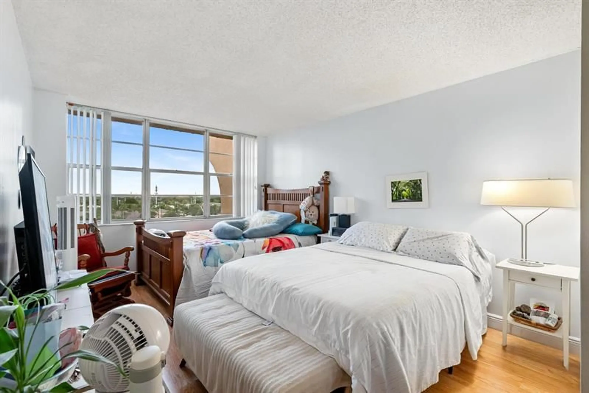 Property Slideshow image 2 of 19 | 1200 saint charles pl ph 21, Pembroke Pines, FL, 33026