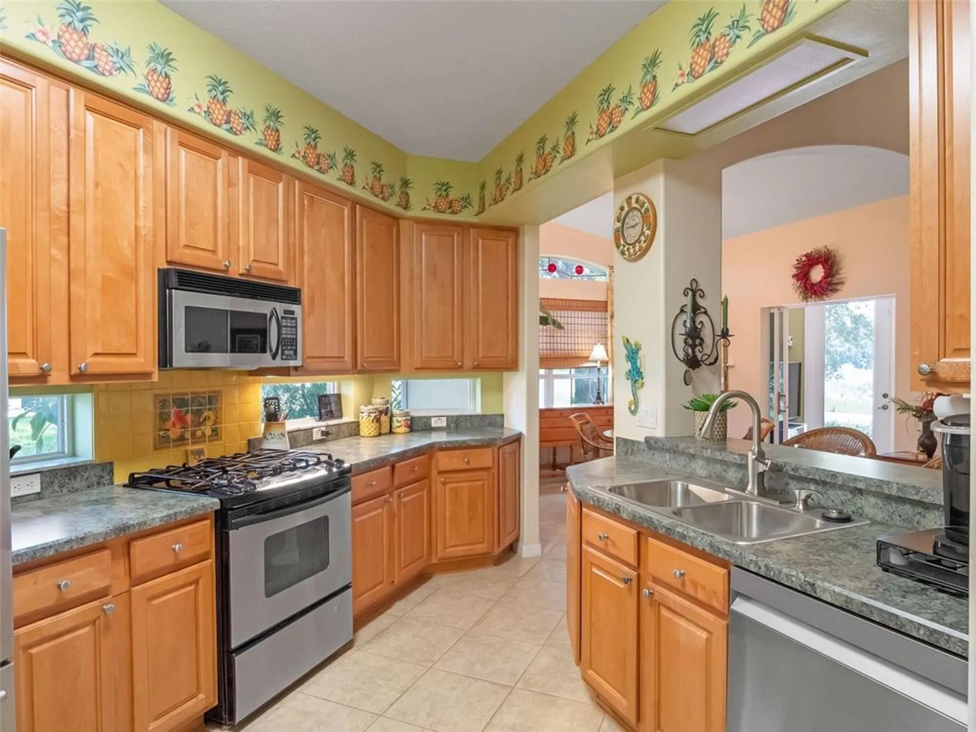 Property Slideshow image 23 of 68 | 21325 royal troon dr, Leesburg, FL, 34748